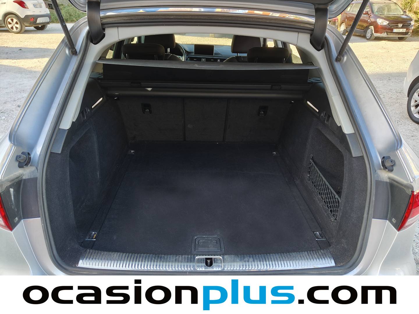 Foto Audi A4 Audi A4 Avant S line edition 2.0 TDI (150 CV)