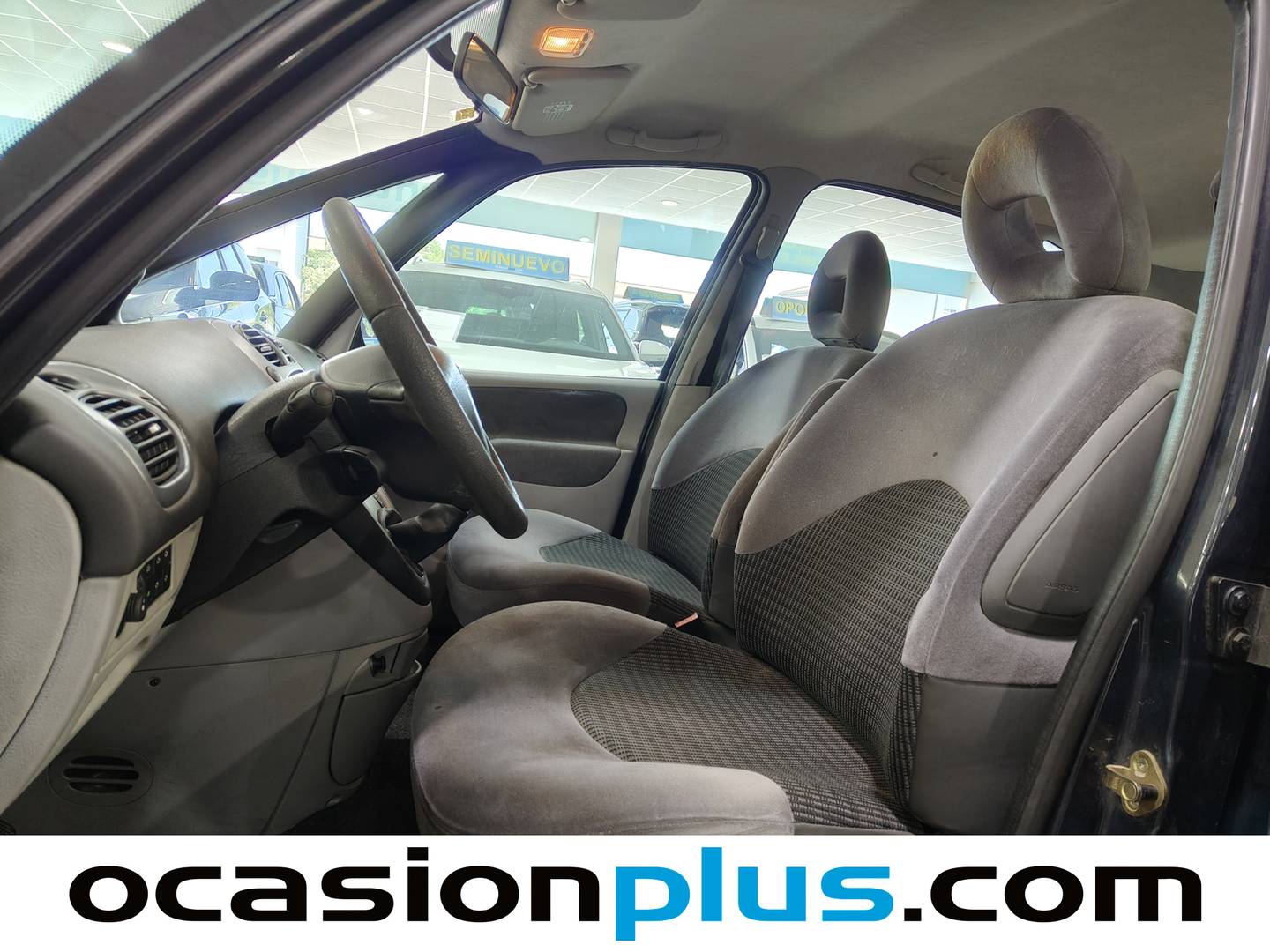 Foto asientos delanteros Citroën Xsara Picasso Citroën Xsara Picasso 1.6 HDI SX Top (110 CV)