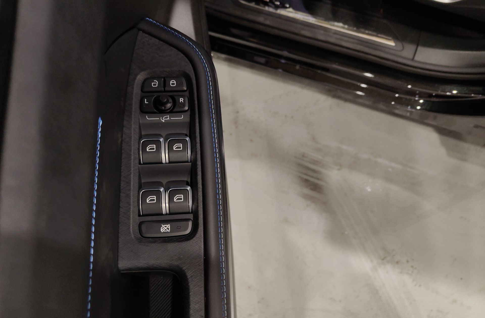Lynk & Co 01 1.5 PHEV - foto 32