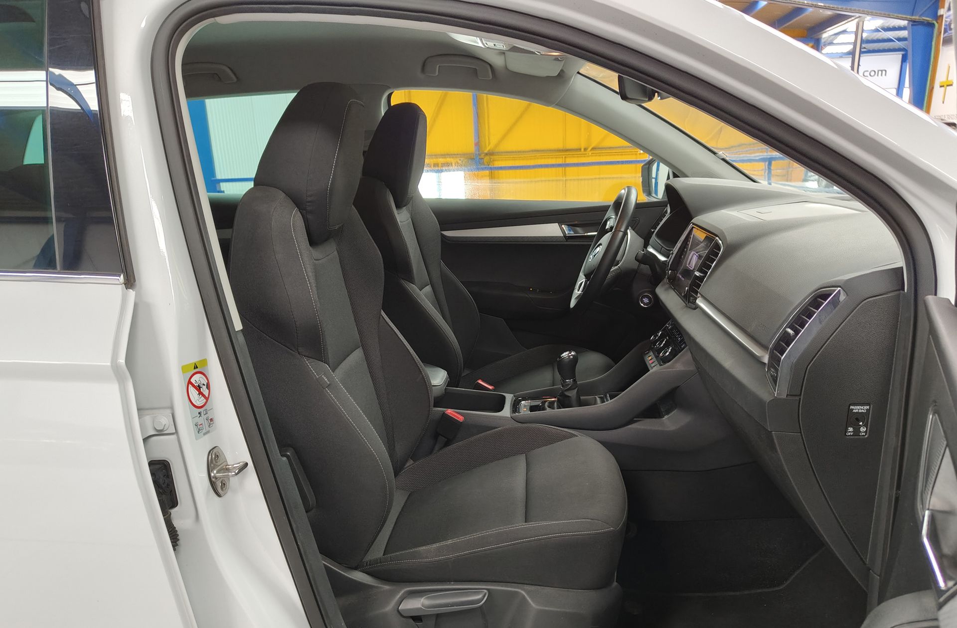 Škoda Karoq 2.0 TDI Selection - foto 18