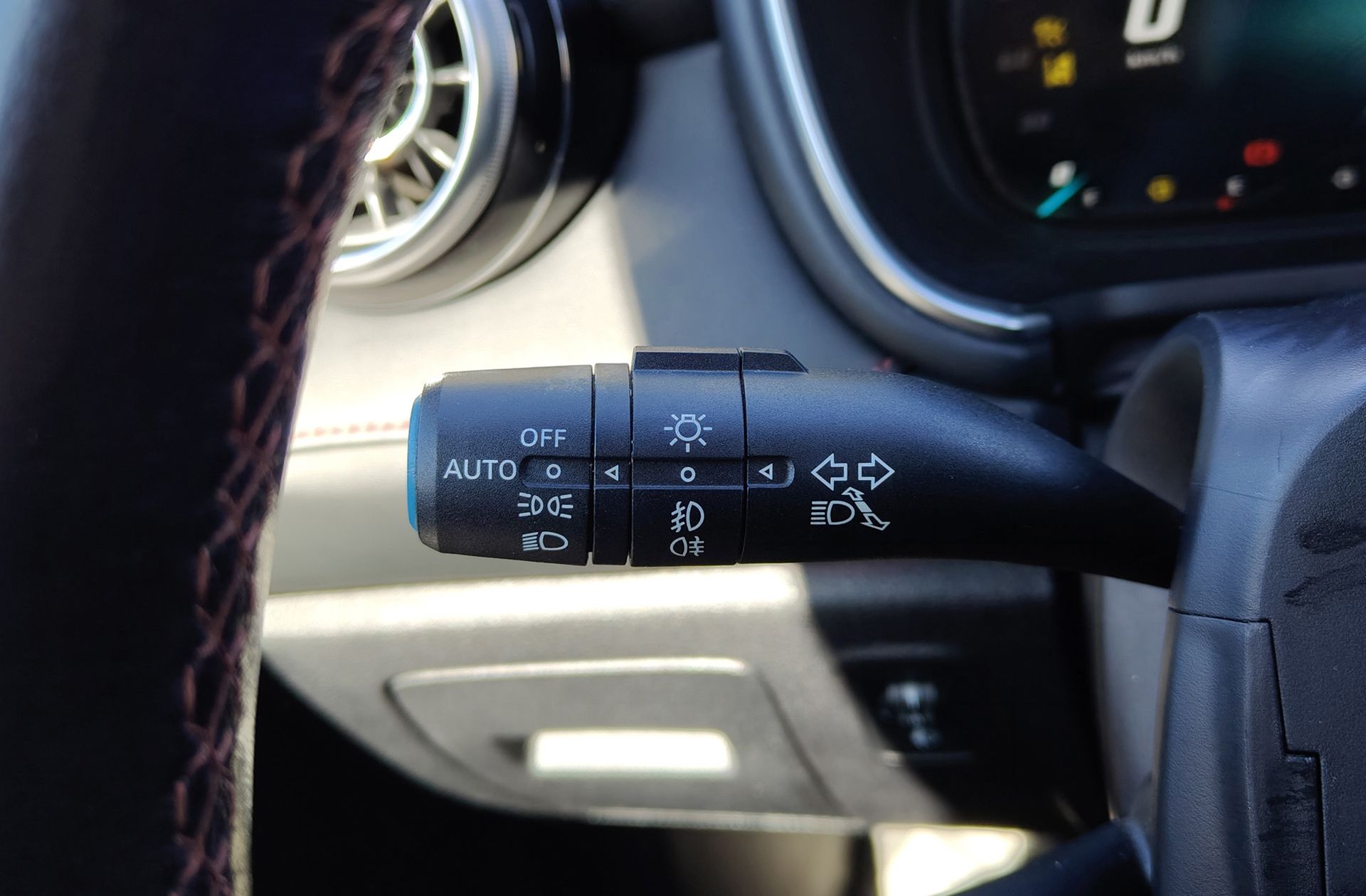 MG HS 1.5 Turbo GDI Luxury DCT - foto 27