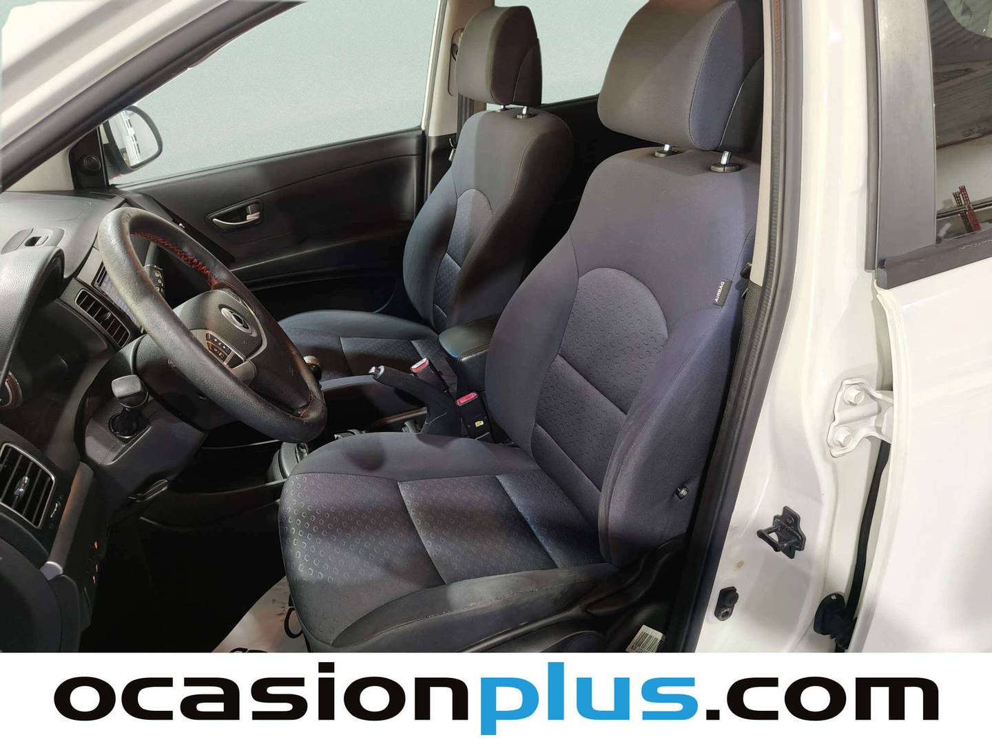 Foto asientos delanteros SsangYong Korando SsangYong Korando D20T Premium 4x2 (175 CV)