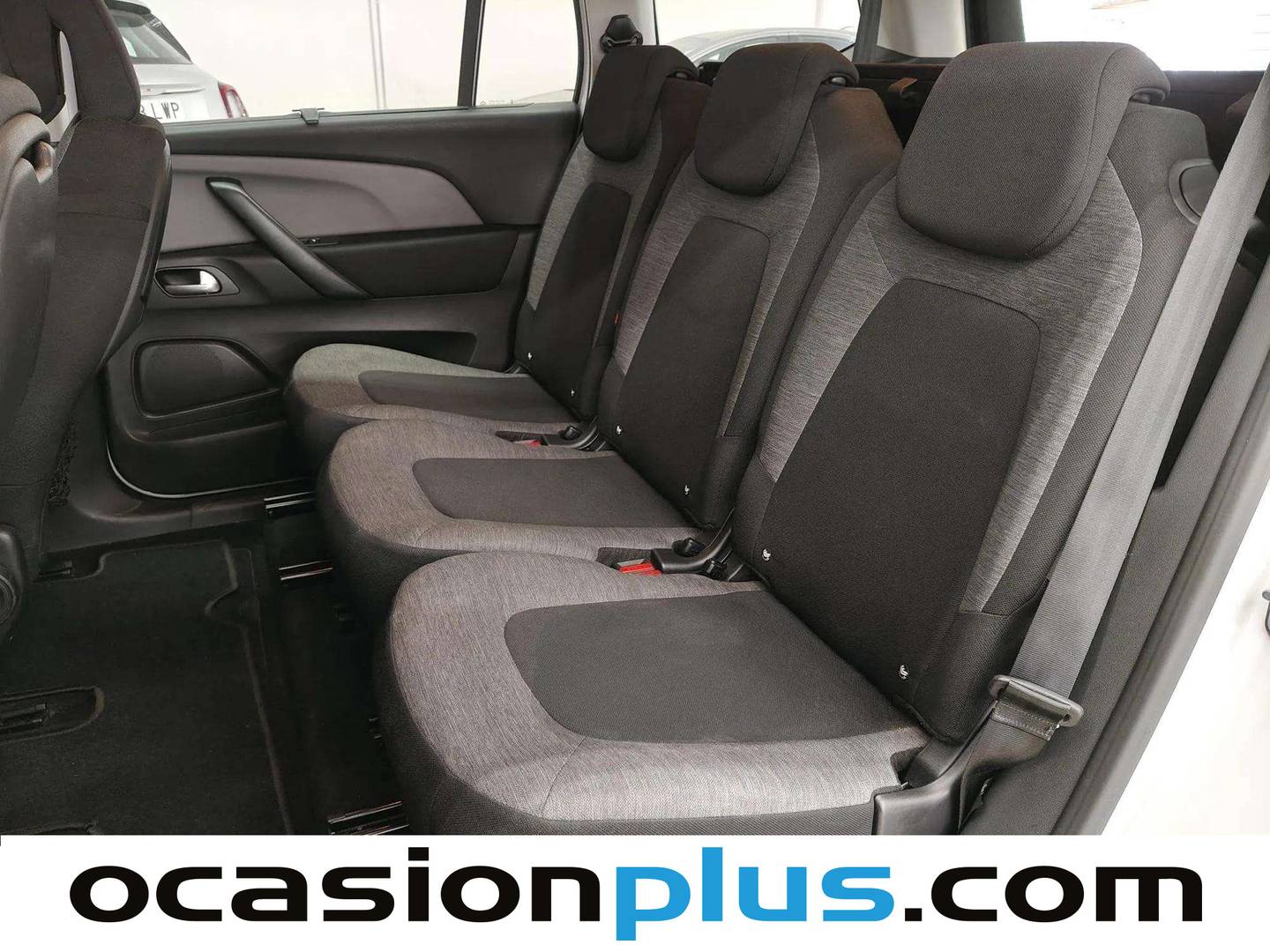 Foto asientos traseros Citroën Grand C4 Spacetourer Citroën Grand C4 Spacetourer BlueHDi 130 S&S Live (130 CV) 7 Plazas