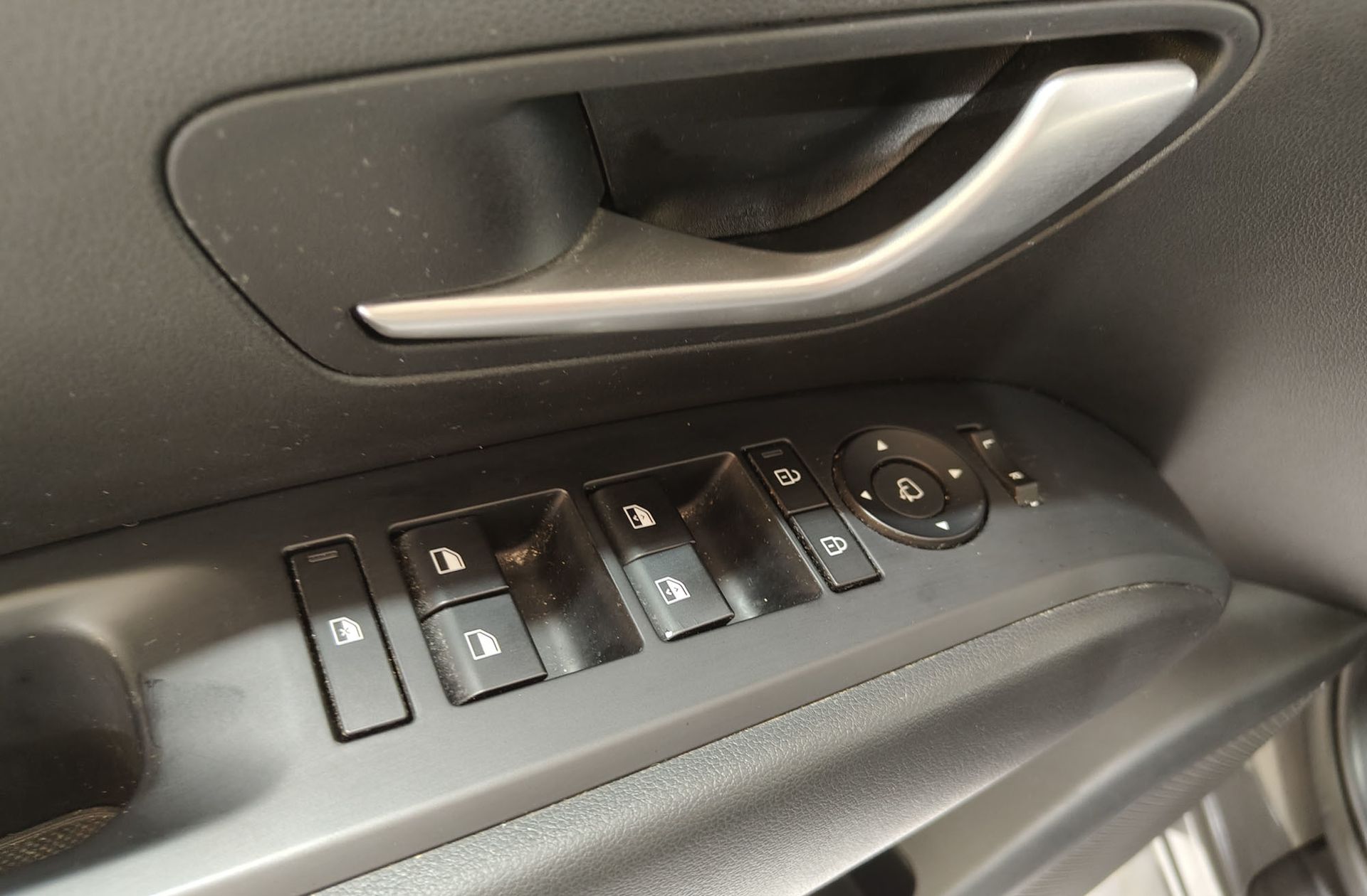 Hyundai Tucson 1.6T HEV Klass - foto 32