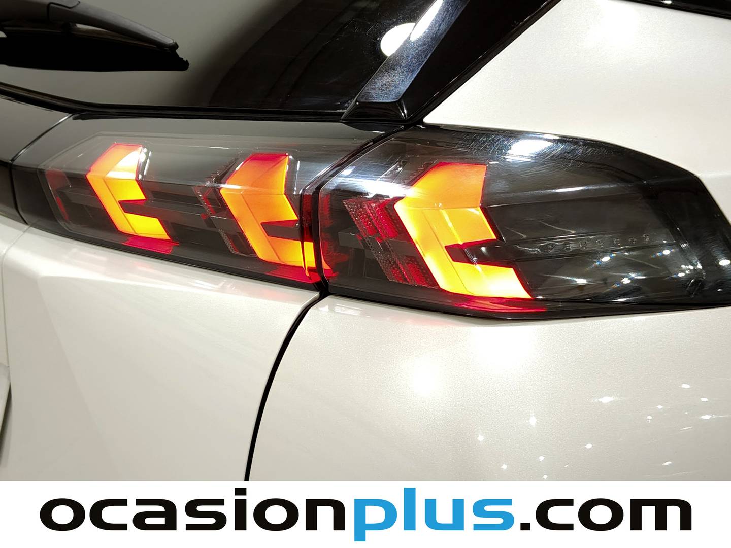 Peugeot 2008 Peugeot 2008 PureTech 130 S&S GT EAT8 (130 CV) gasolina