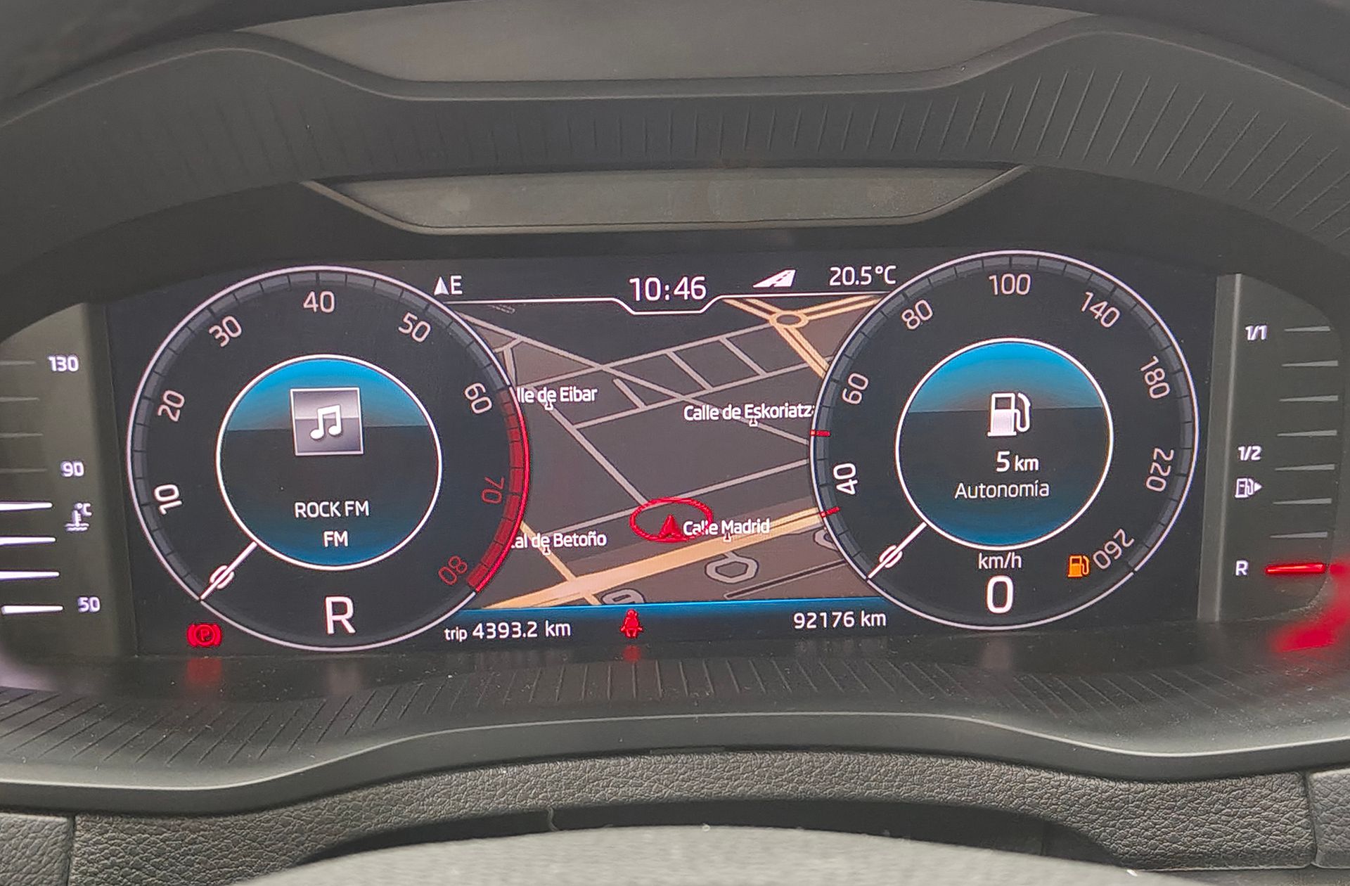 Škoda Karoq 1.5 TSI ACT Style DSG - foto 8