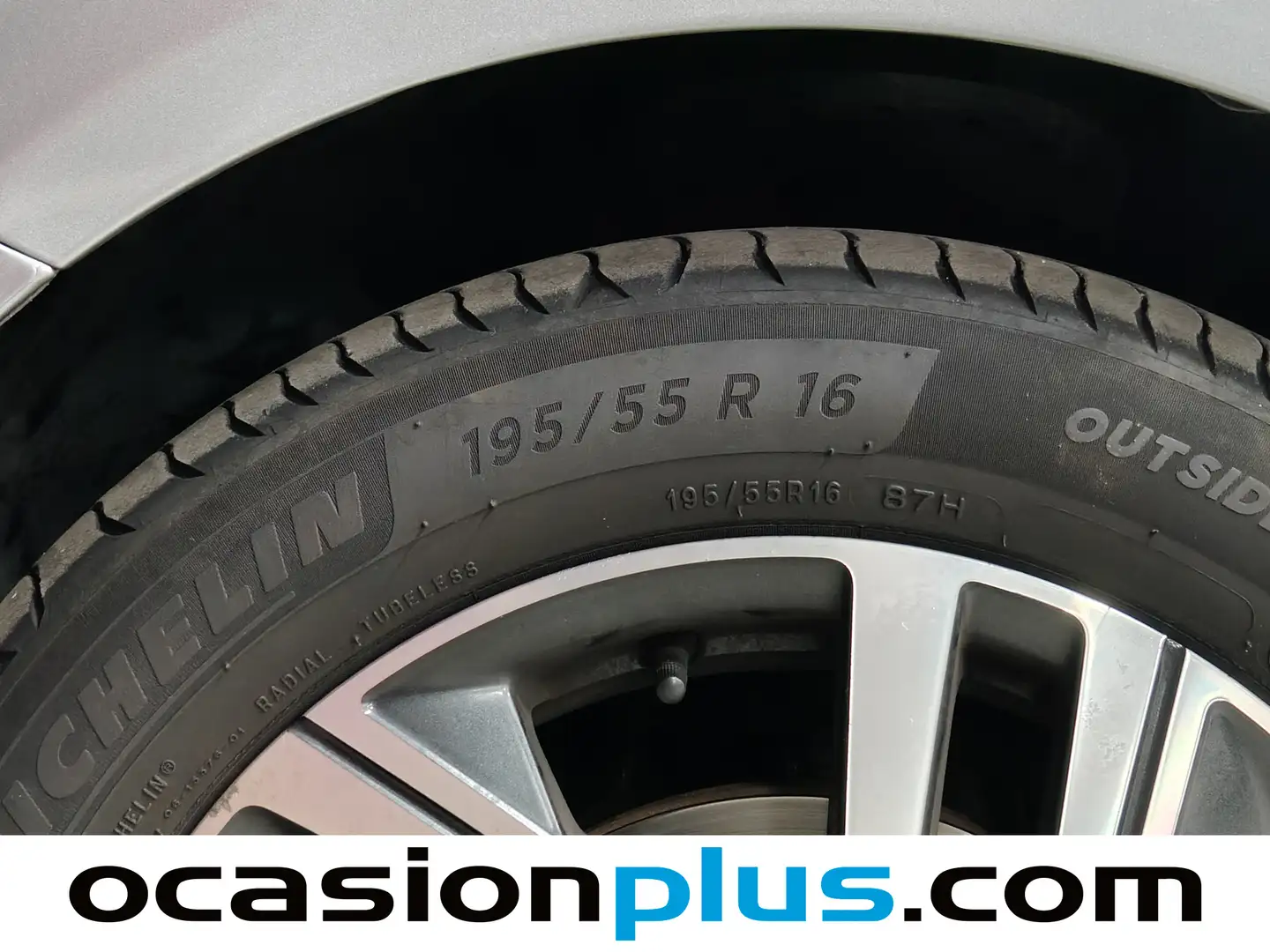 Foto Peugeot 208 Peugeot 208 PureTech 130 S&S Allure EAT8 (130 CV)