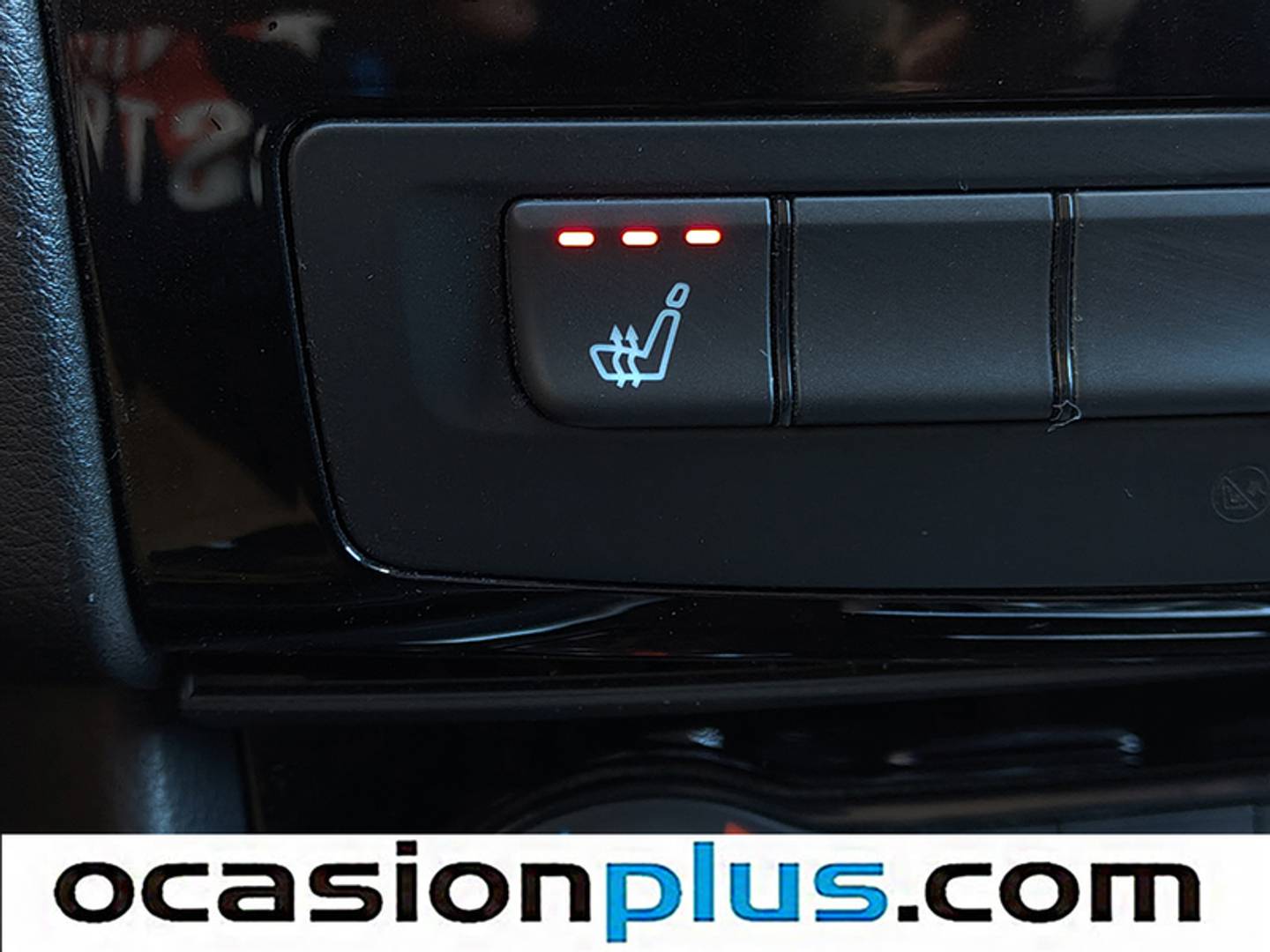 Extras y acabados del Infiniti Q30 Infiniti Q30 2.2D Premium 7DCT (170 CV)