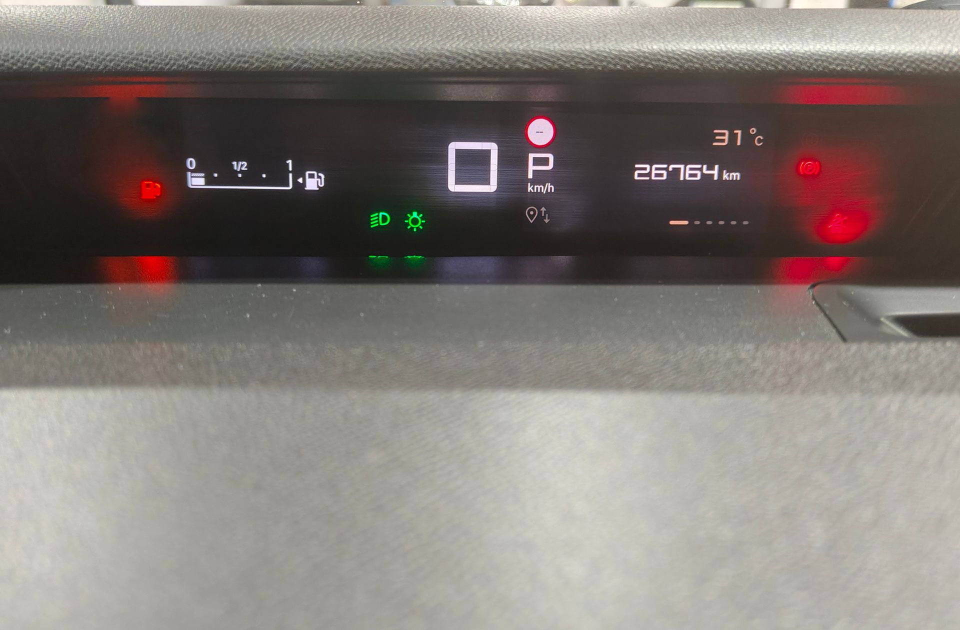 Citroën C3 Aircross Hybrid 145 Plus e-DCS6 - foto 22