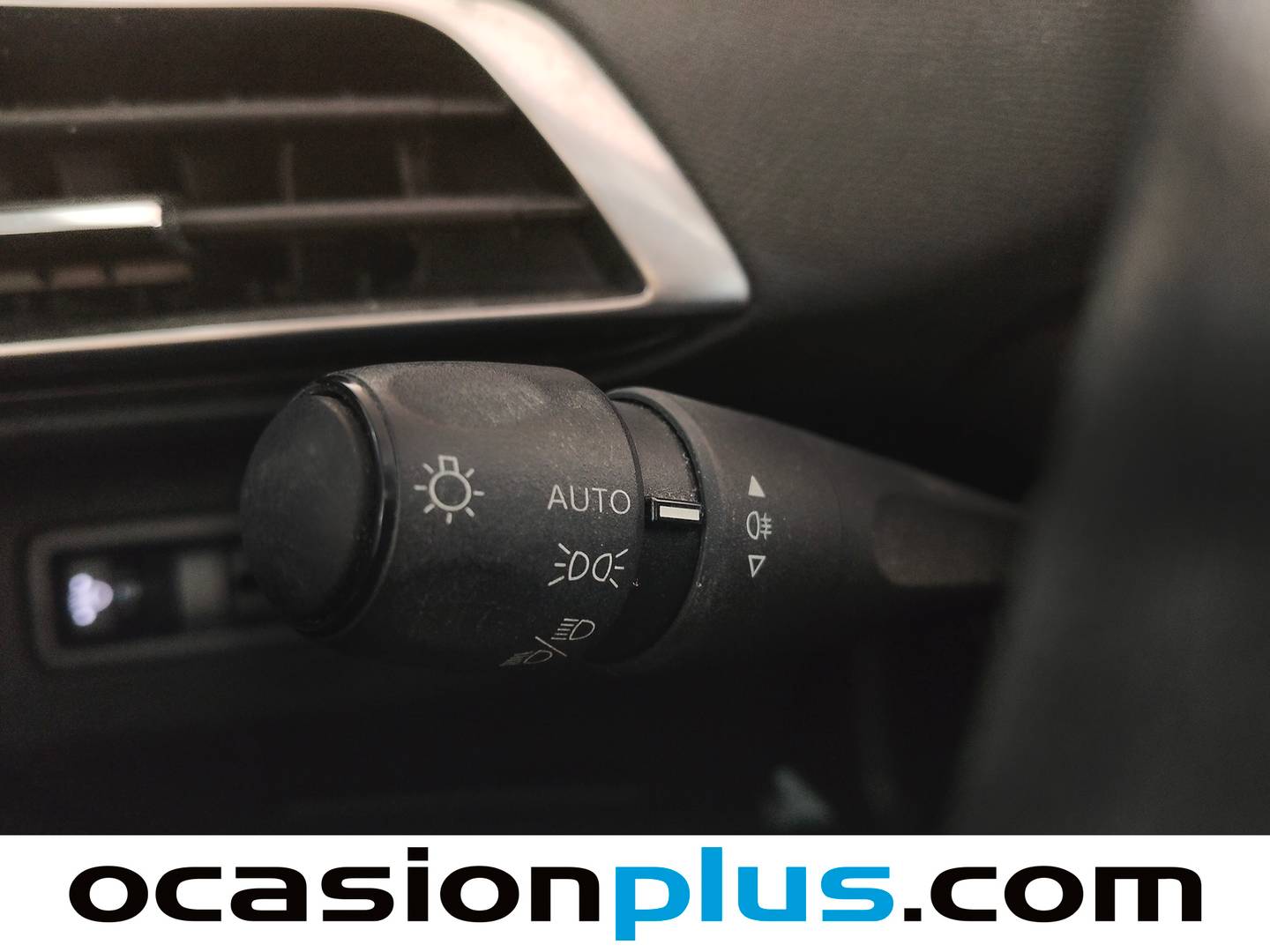 Acabados Peugeot 3008 Peugeot 3008 BlueHDi 130 S&S Active Pack (130 CV)