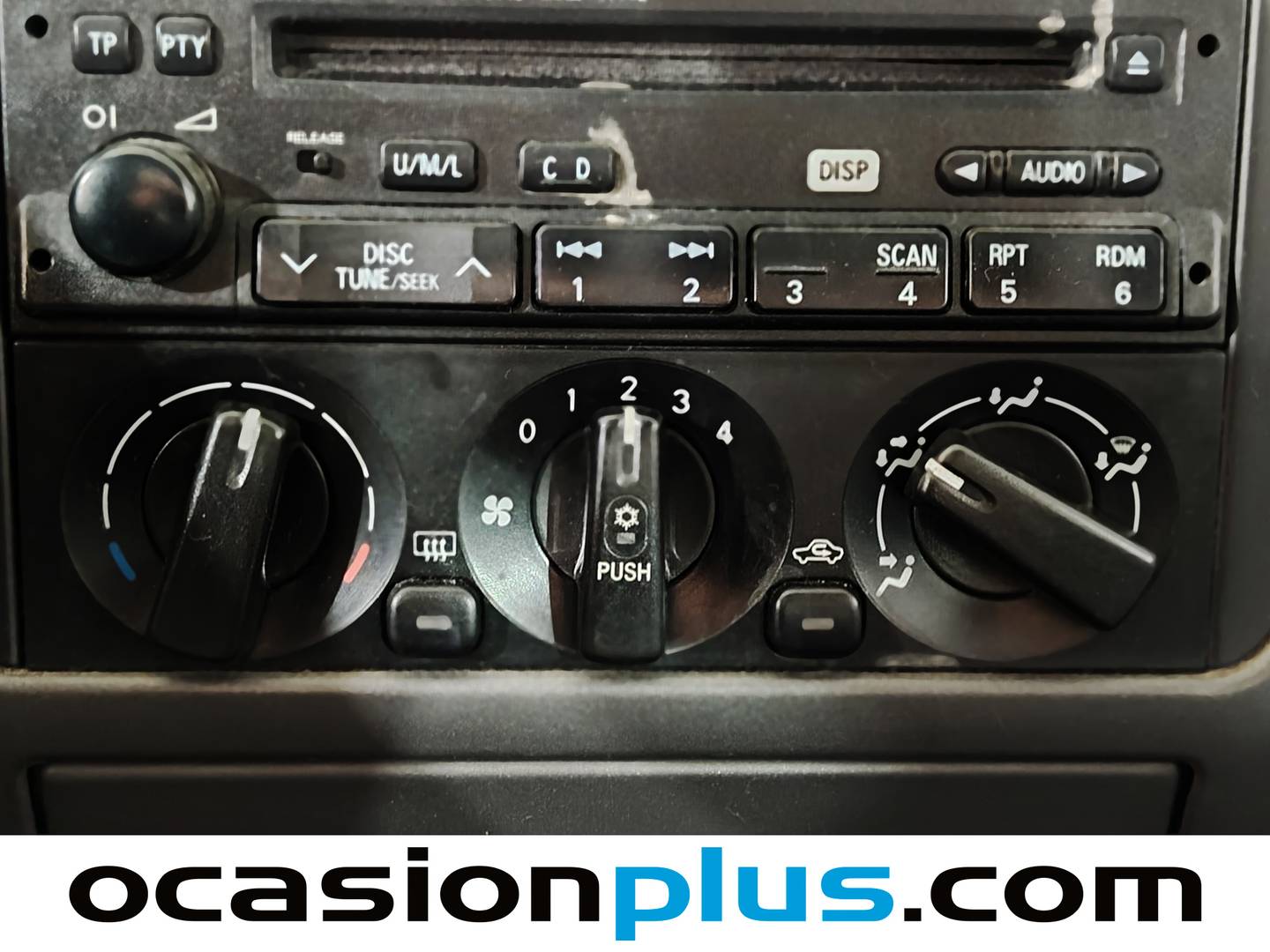 Extras y acabados del Mitsubishi Carisma Mitsubishi Carisma 1.9 DI-D Comfort (102 CV)