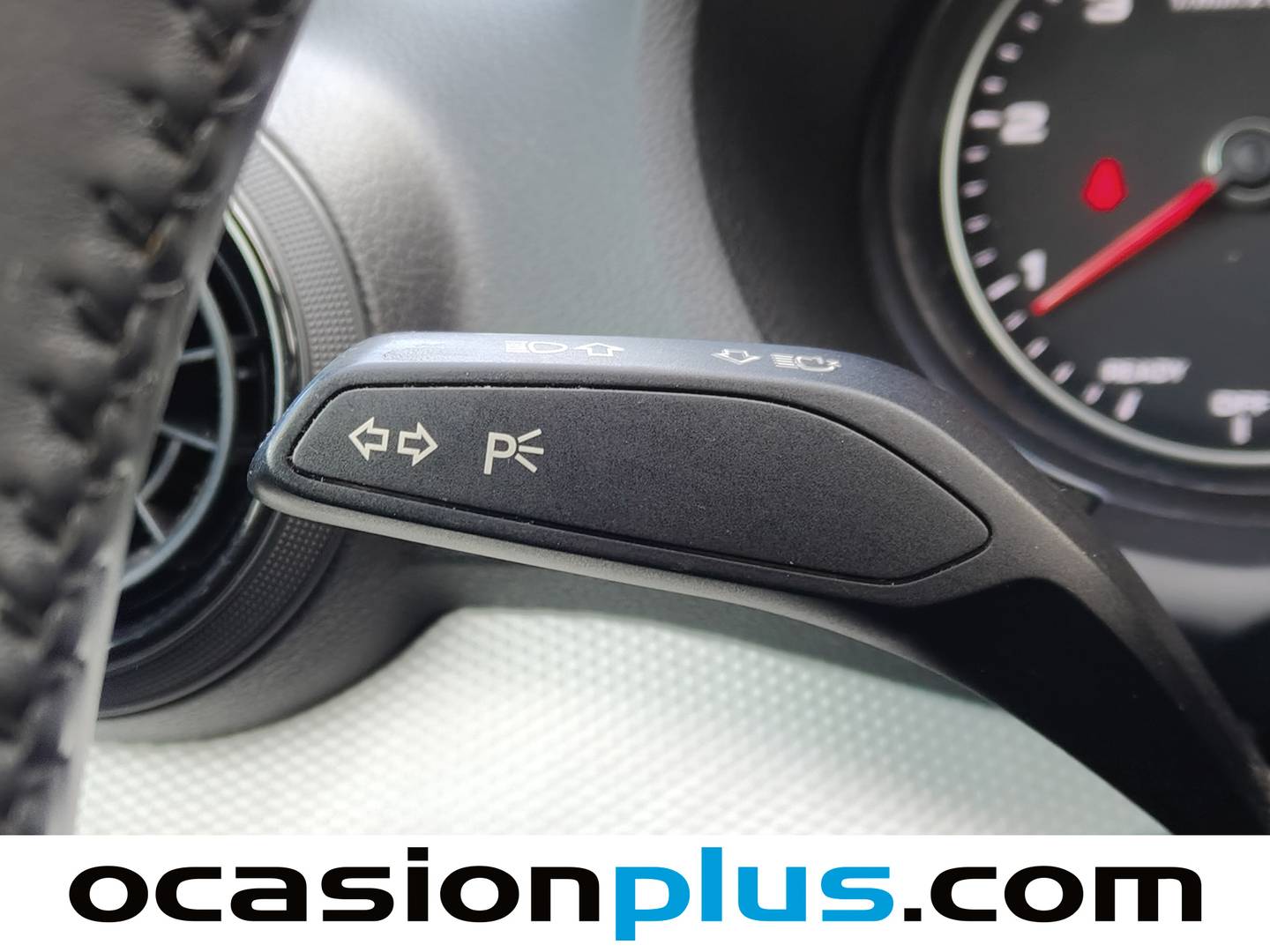 Foto Audi Q2 Audi Q2 design edition 1.6 TDI (116 CV)