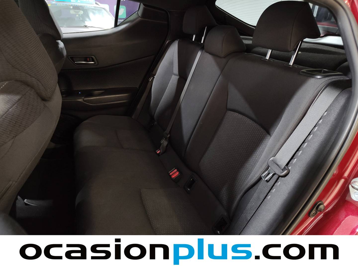 Foto asientos traseros Toyota C-HR Toyota C-HR 1.8 125H Advance (122 CV)