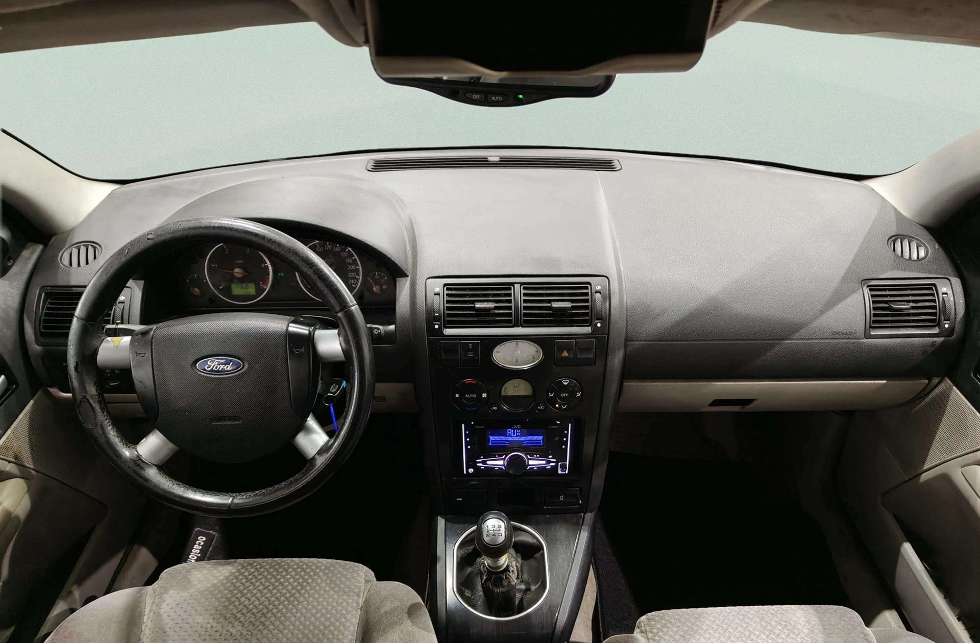 Ford Mondeo 2.0 TDdi Sedan Ghia - foto 6