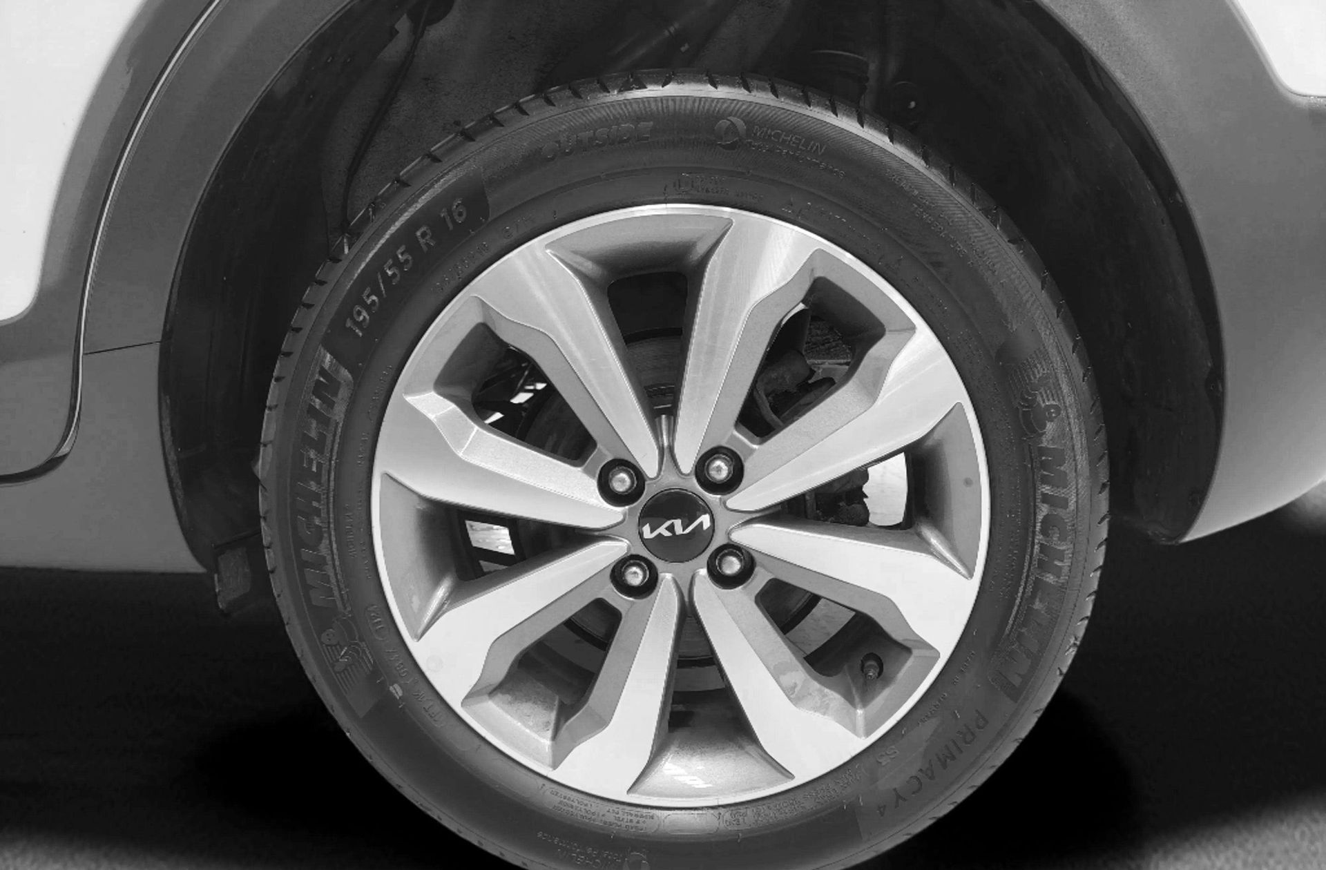 Kia Stonic 1.0 T-GDi Drive DCT - foto 34
