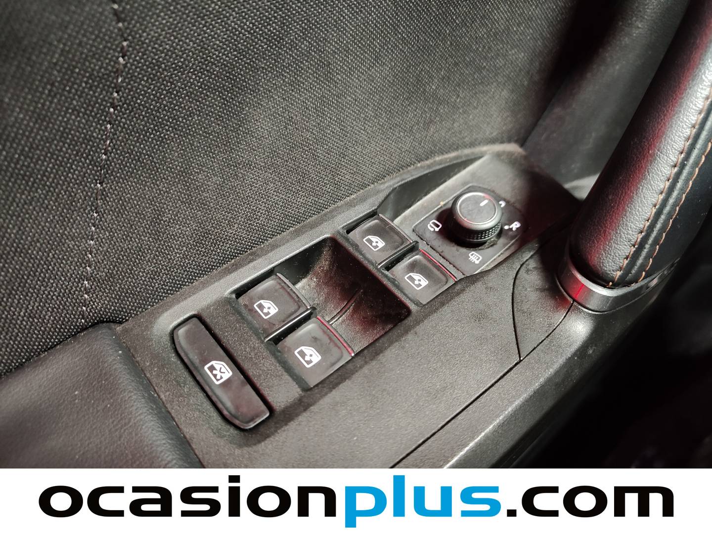 Foto Cupra León CUPRA Leon Sportstourer Sportstourer 1.4 e-Hybrid DSG (245 CV)