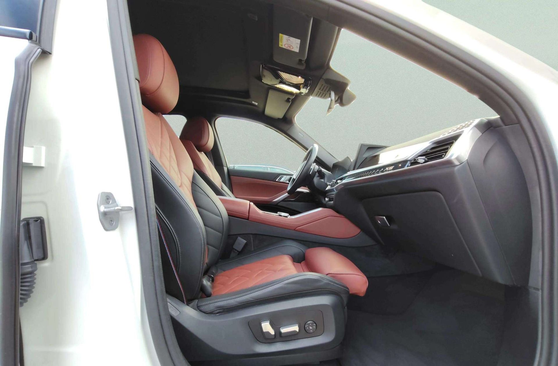 BMW X6 xDrive40i M Sport Pack M - foto 31
