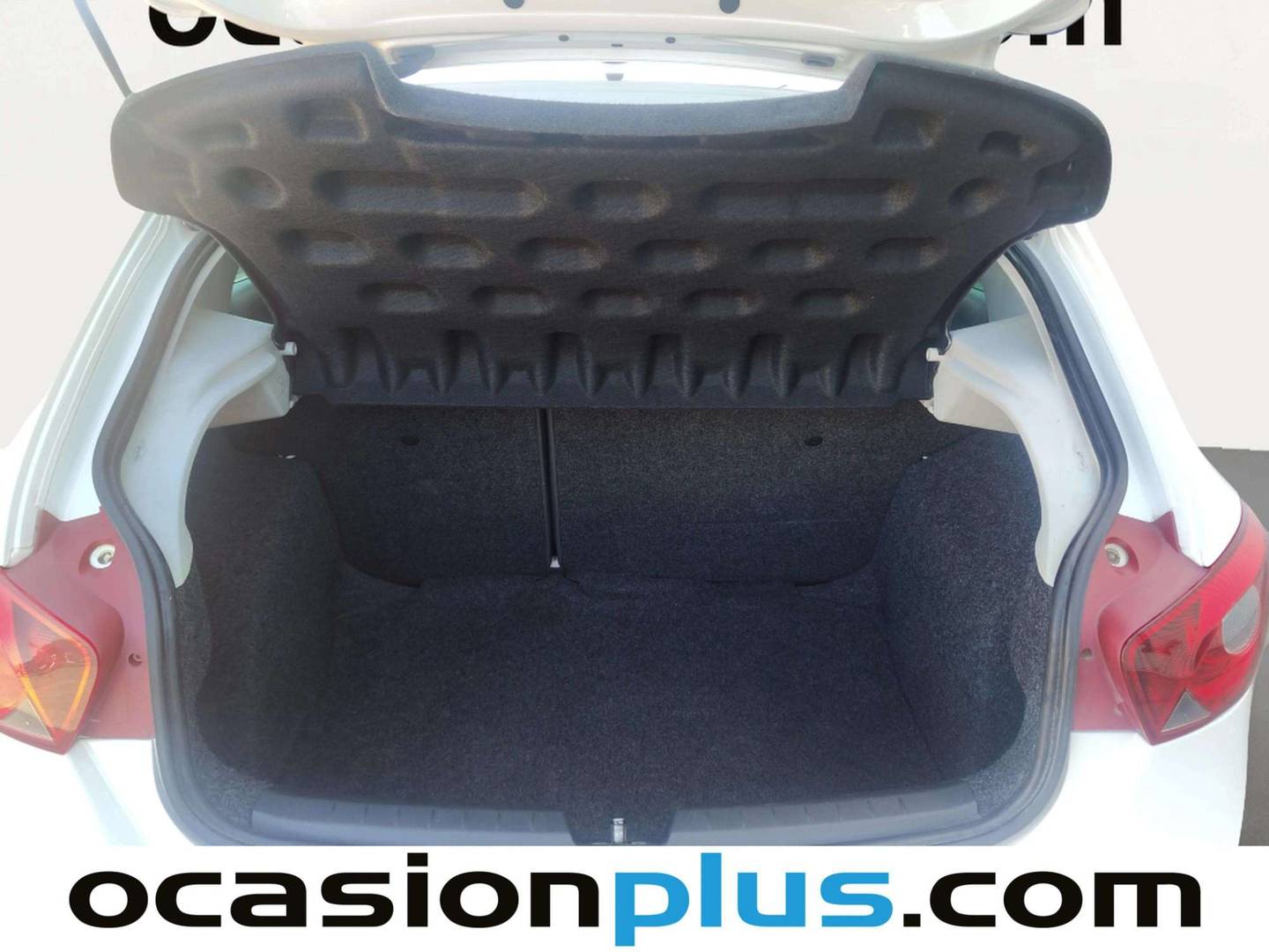 Fotos maletero Seat Ibiza Seat Ibiza 1.4 16v Style  (85 CV)