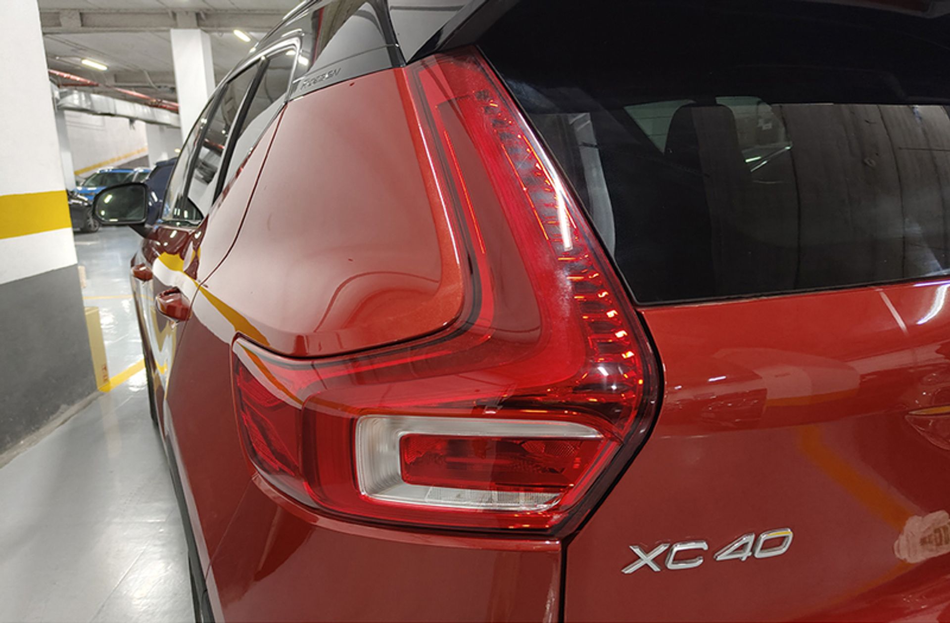 Volvo XC40 D3 R-Design - foto 17