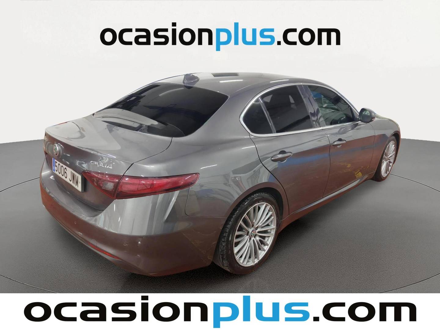 Foto trasera Alfa Romeo Giulia Alfa Romeo Giulia 2.2 Diesel Super AT (150 CV) derecha