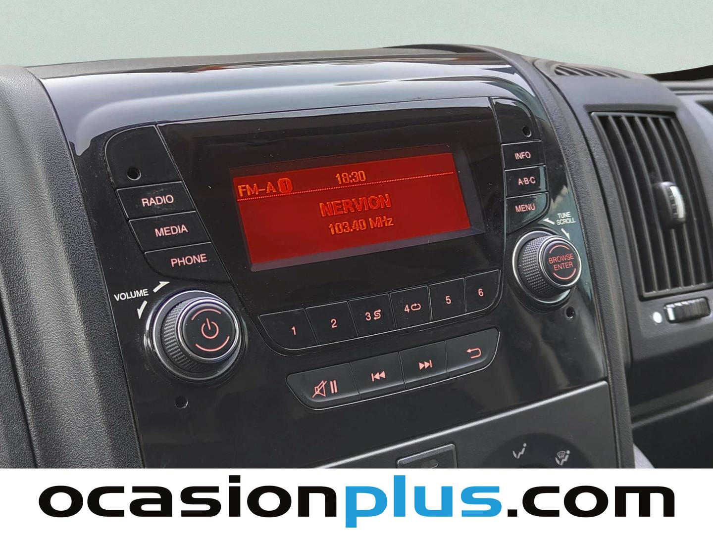 Foto Peugeot Boxer Peugeot Boxer BlueHDi 140 S&S 435 L4H3 (140 CV)