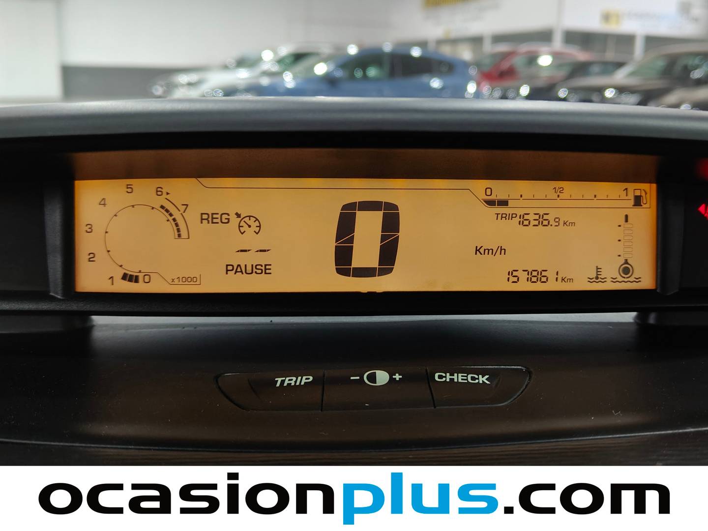 Extras y acabados del Citroën C4 Citroën C4 1.6i VTI Cool (120 CV)