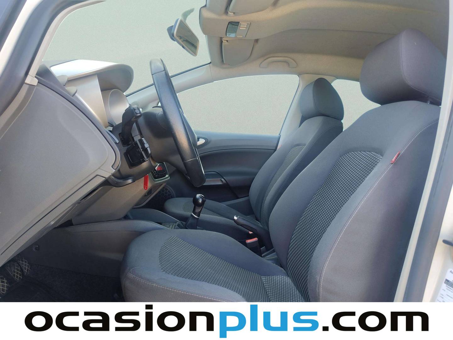 Foto asientos delanteros Seat Ibiza Seat Ibiza 1.4 16v Style  (85 CV)