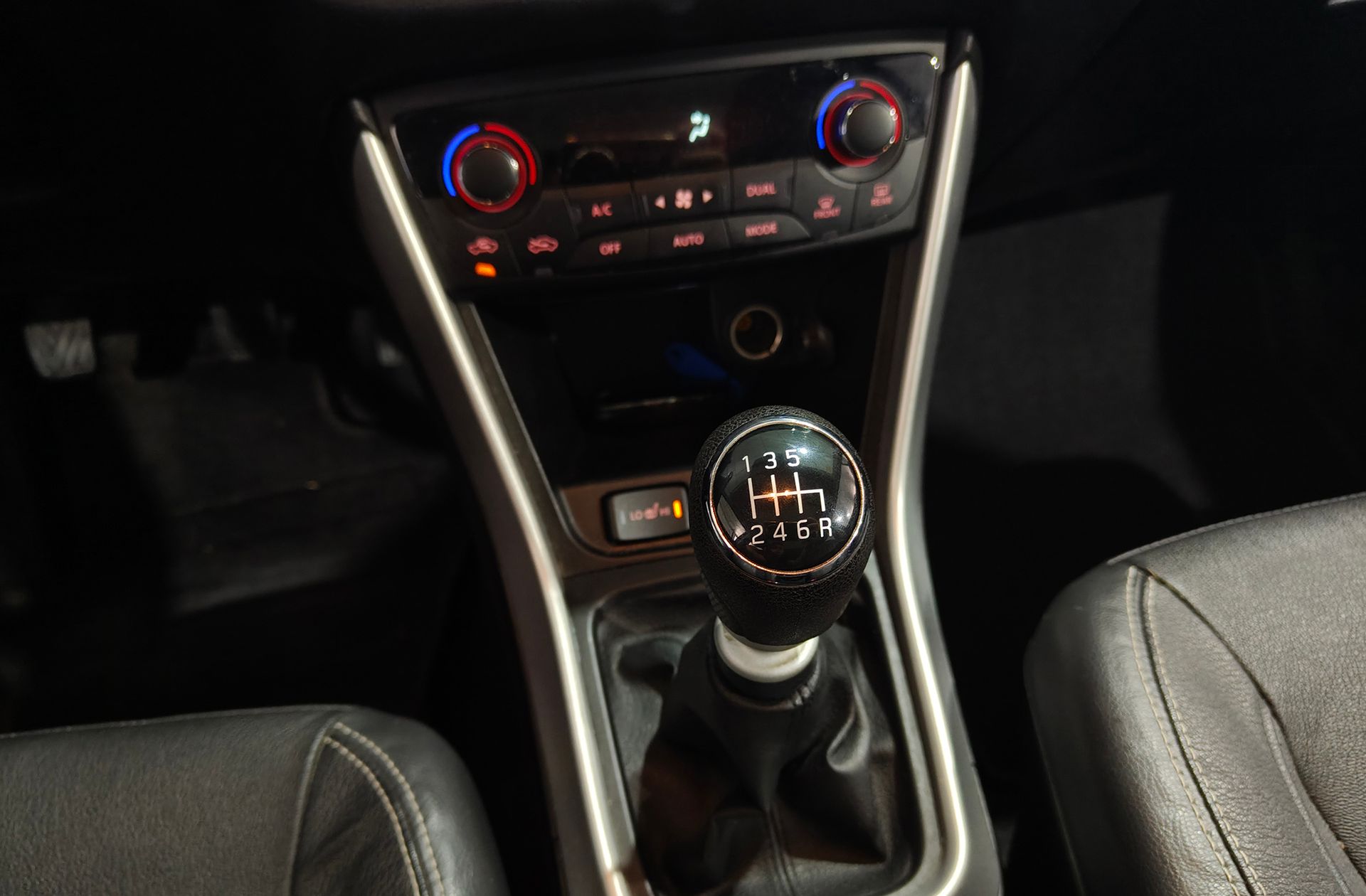 Suzuki S-Cross 1.4 Ditc Mid Hybrid GLX - foto 5