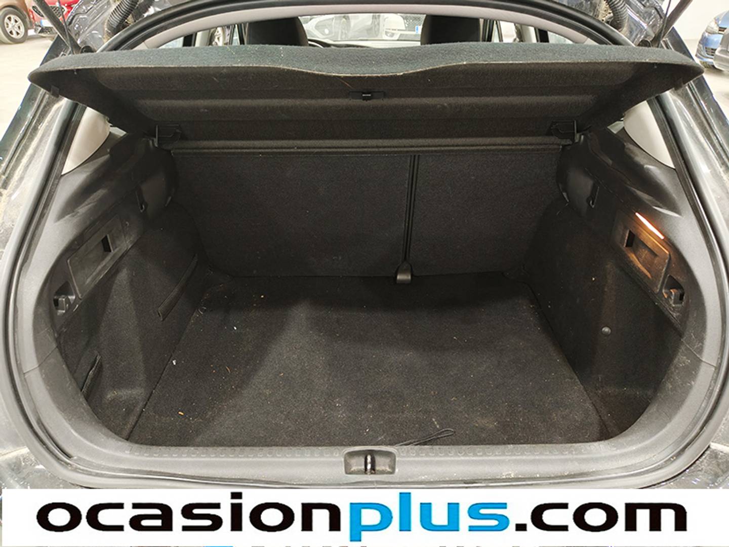 Foto Citroën C4 Citroen C4 PureTech 110 Live (110 CV)