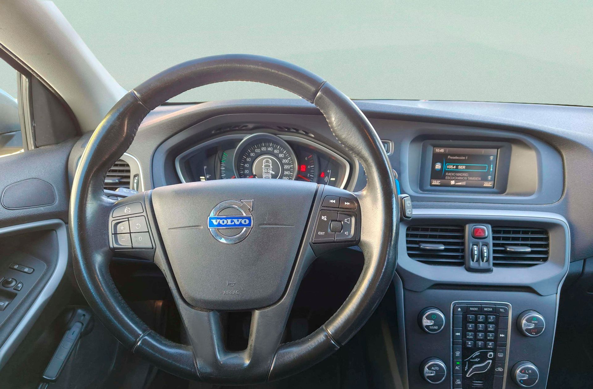Volvo V40 D2 Kinetic - foto 25