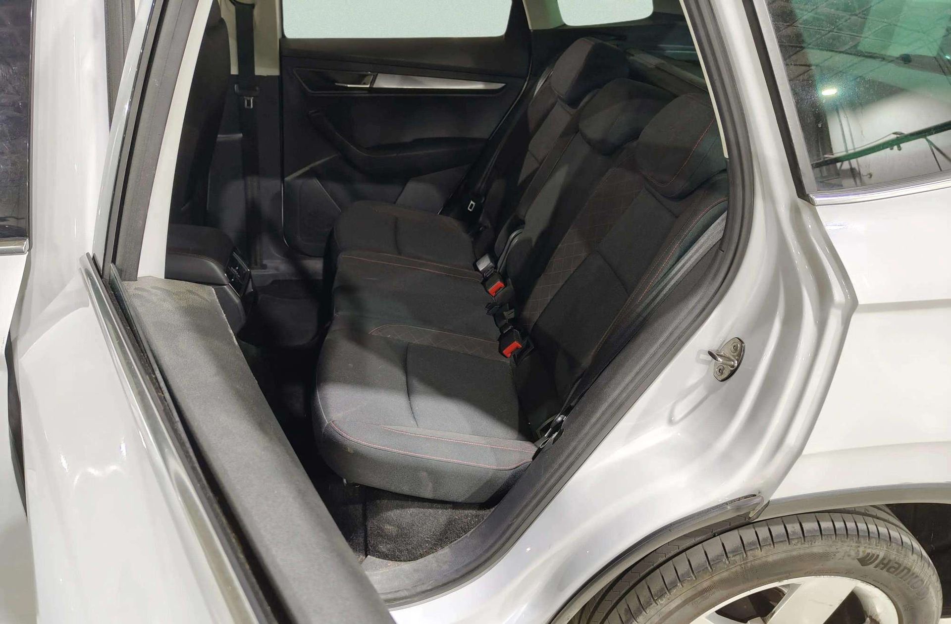 Škoda Karoq 1.0 TSI Ambition DSG - foto 12