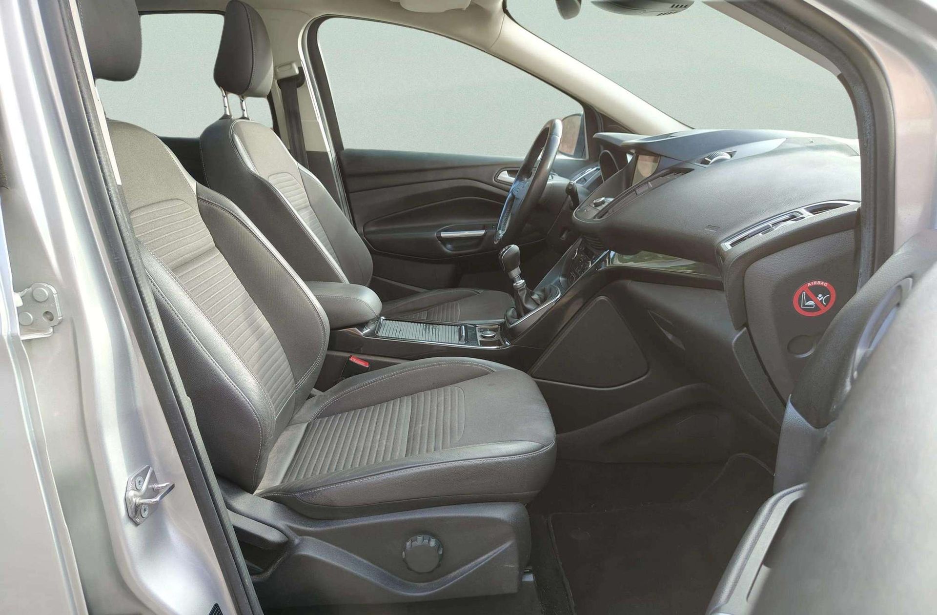 Ford Kuga 1.5 EcoBoost Titanium 4x2 - foto 18