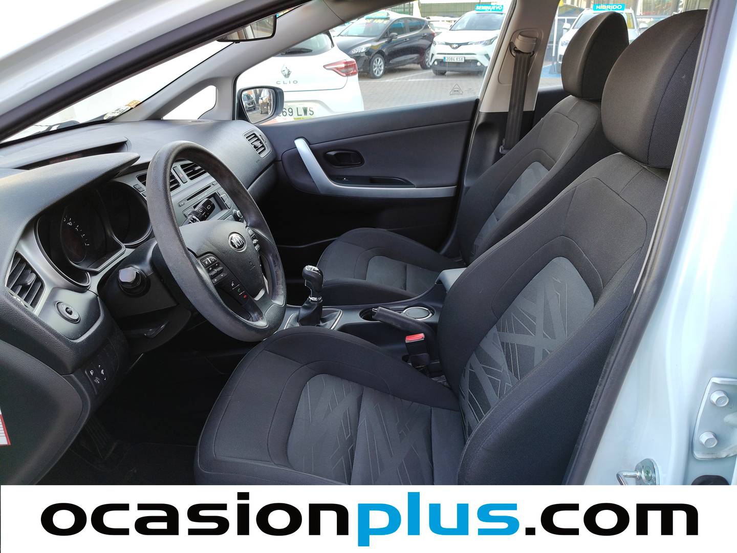 Foto asientos delanteros KIA Ceed Sportswagon KIA Ceed Sportswagon 1.6 CRDi VGT Business (110 CV)