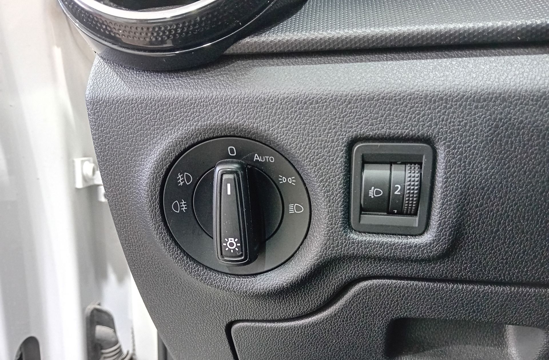 Škoda Fabia 1.0 TSI Ambition - foto 21