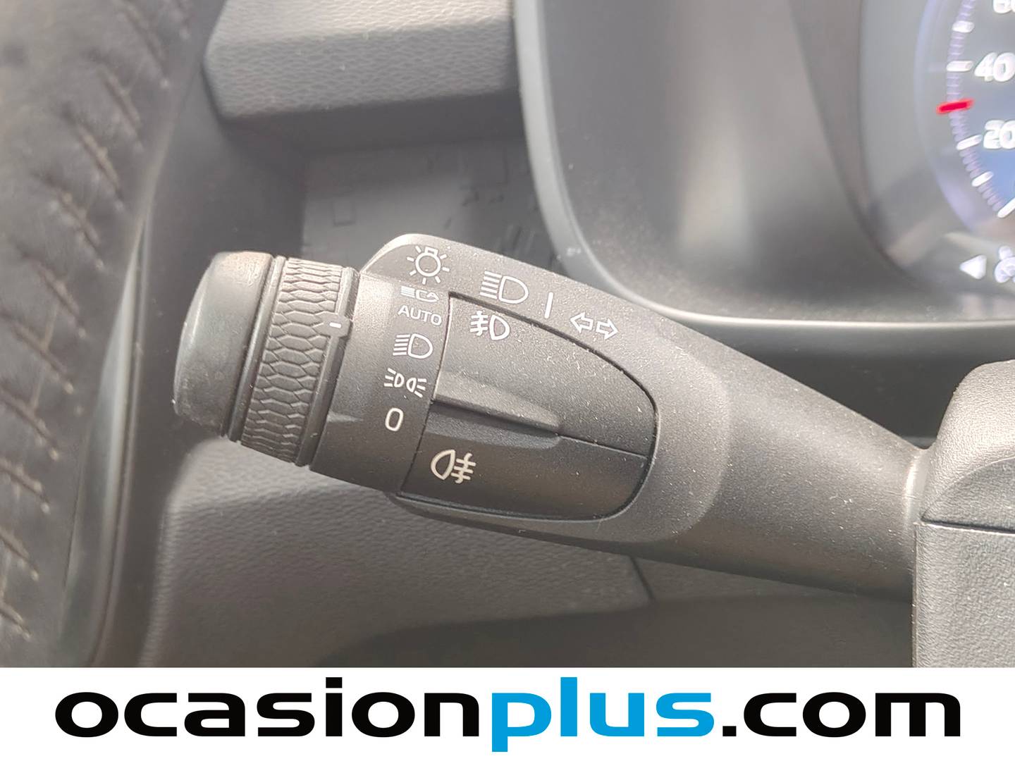 Volvo XC40 Volvo XC40 T2 Momentum Core (129 CV) seminuevo