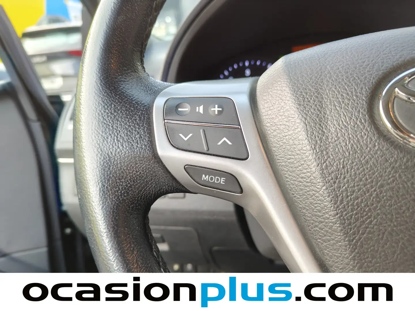 Foto Toyota Avensis Toyota Avensis 120 D Advance (124 CV)