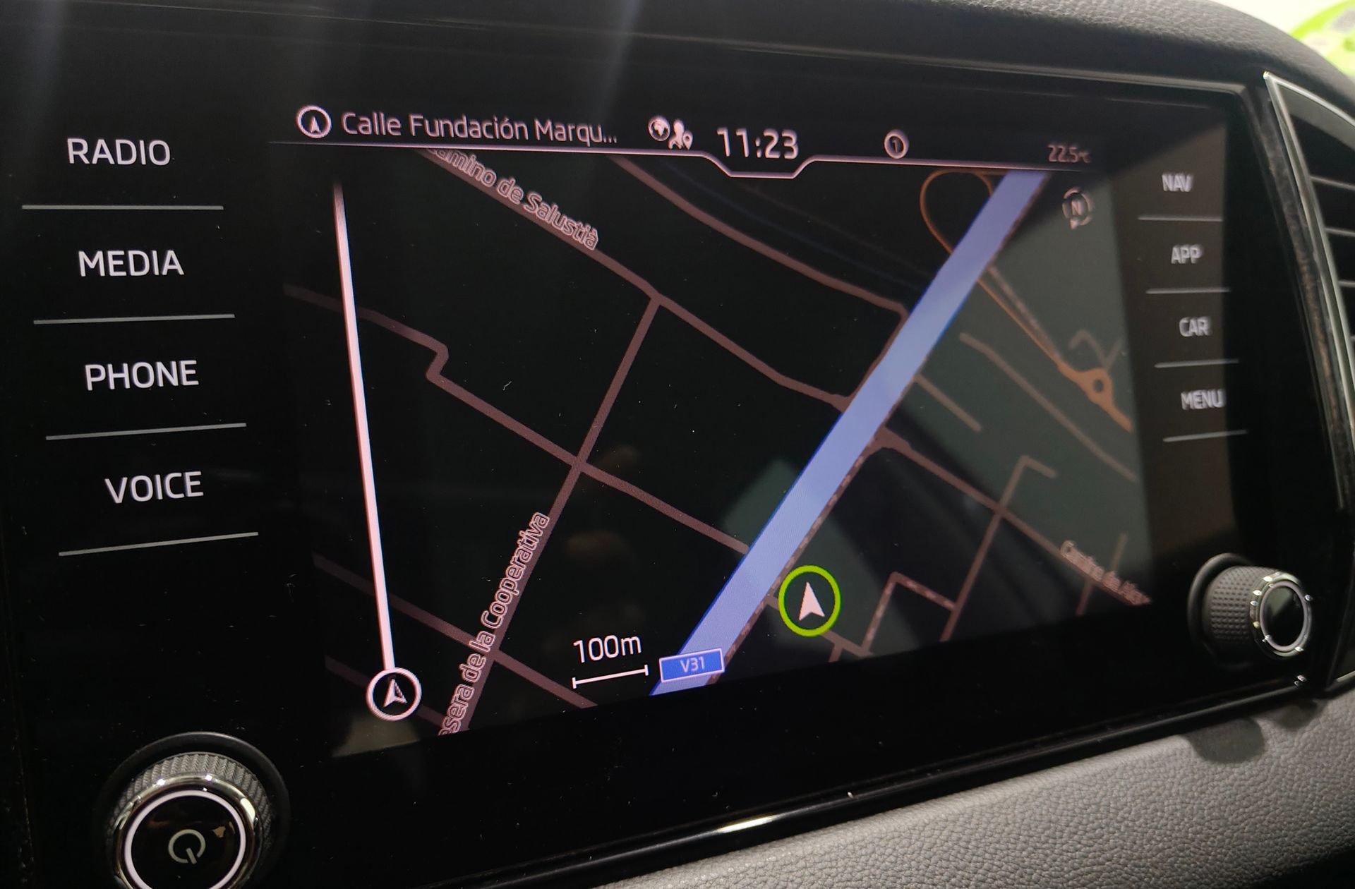 Škoda Karoq 2.0 TDI Ambition 4x4 DSG - foto 8