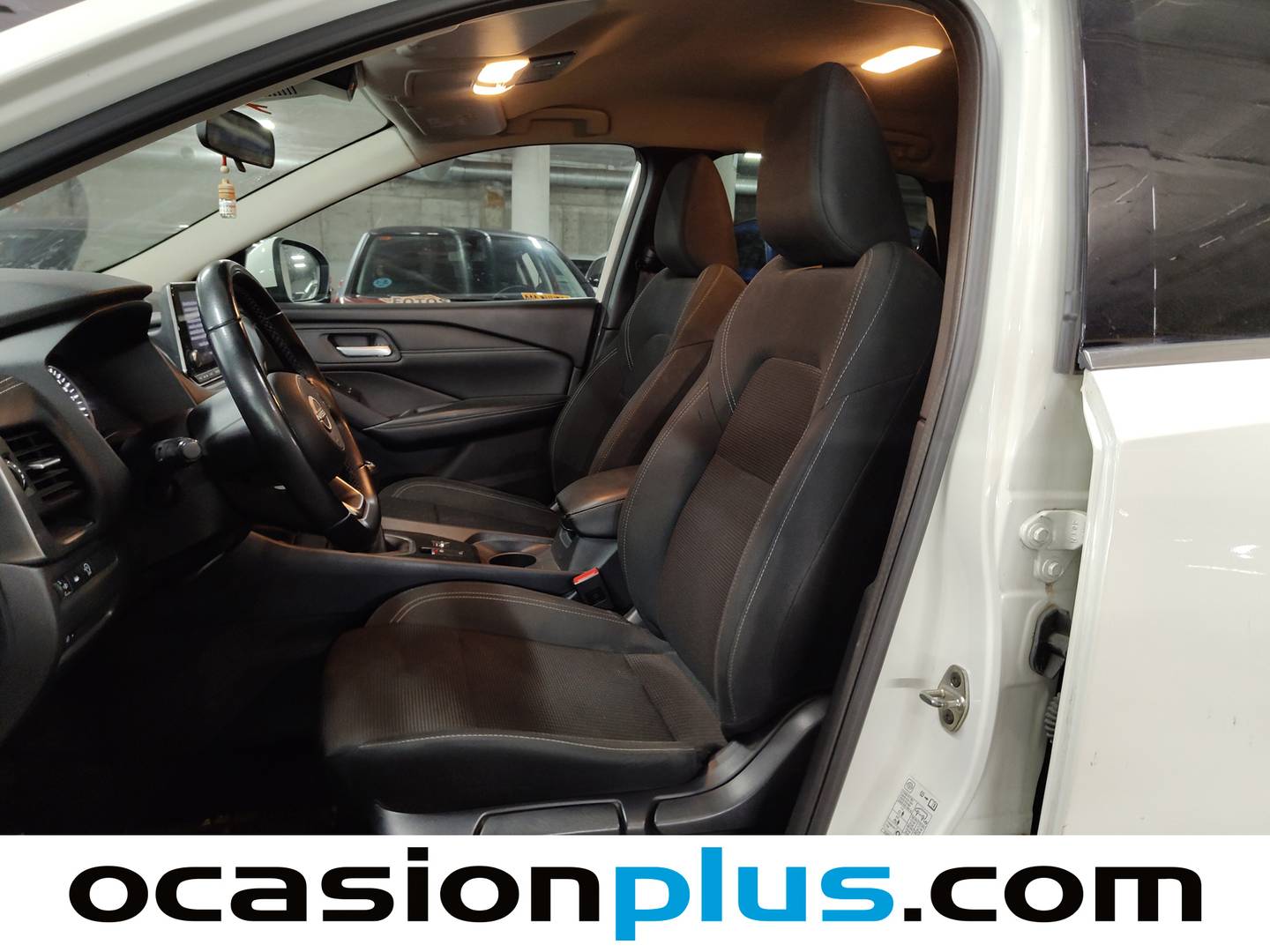 Foto asientos delanteros Nissan QASHQAI Nissan Qashqai DIG-T 140 mHEV Acenta 4x2 (140 CV)