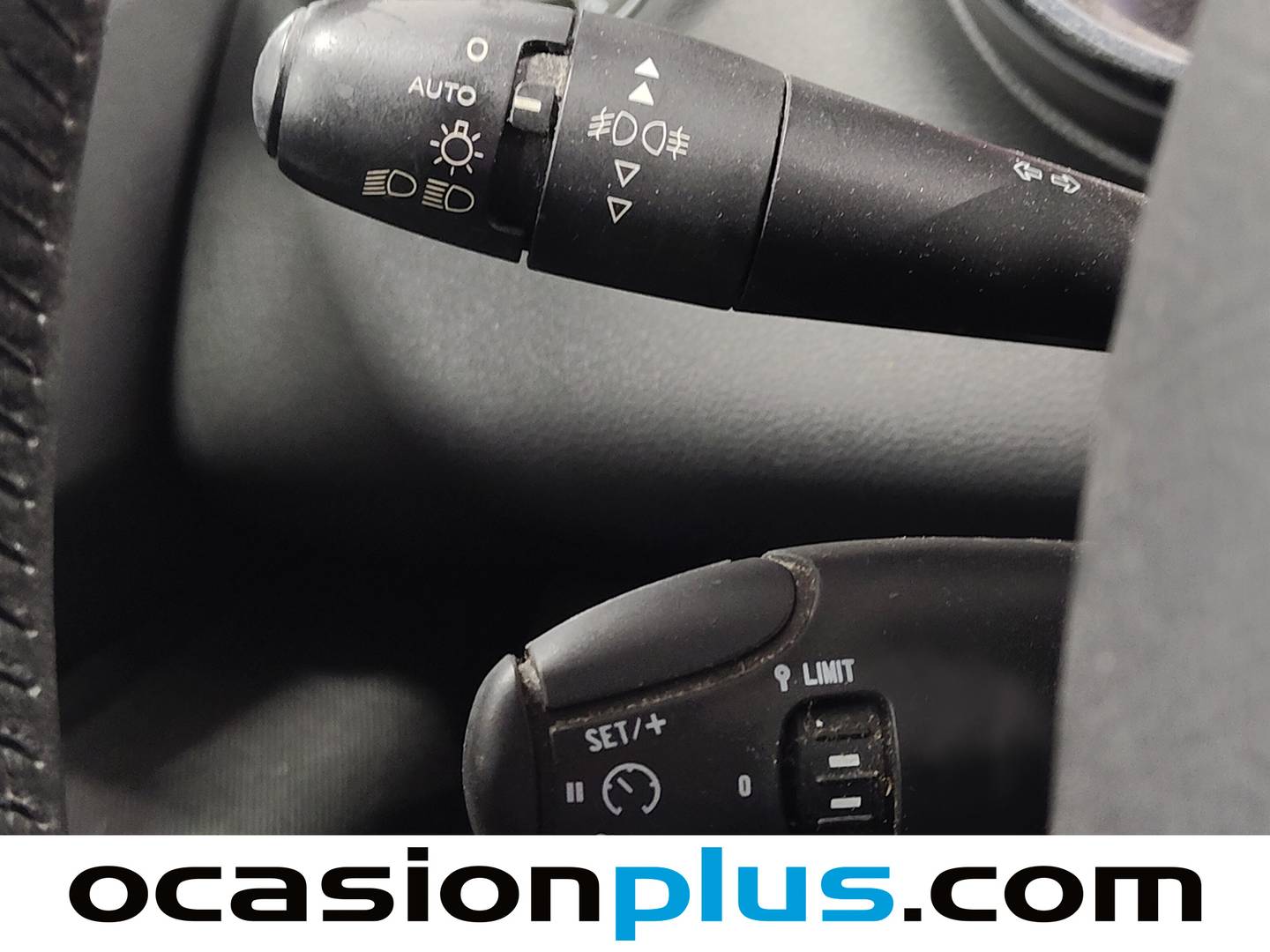 Extras y acabados del Peugeot 5008 Peugeot 5008 1.6 HDI Active (112 CV) 7 Plazas
