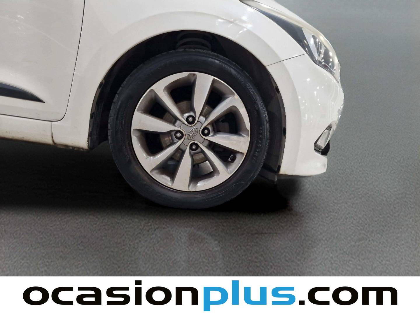 Hyundai i20 Hyundai i20 1.2 MPI Elegant Nav (84 CV) gasolina