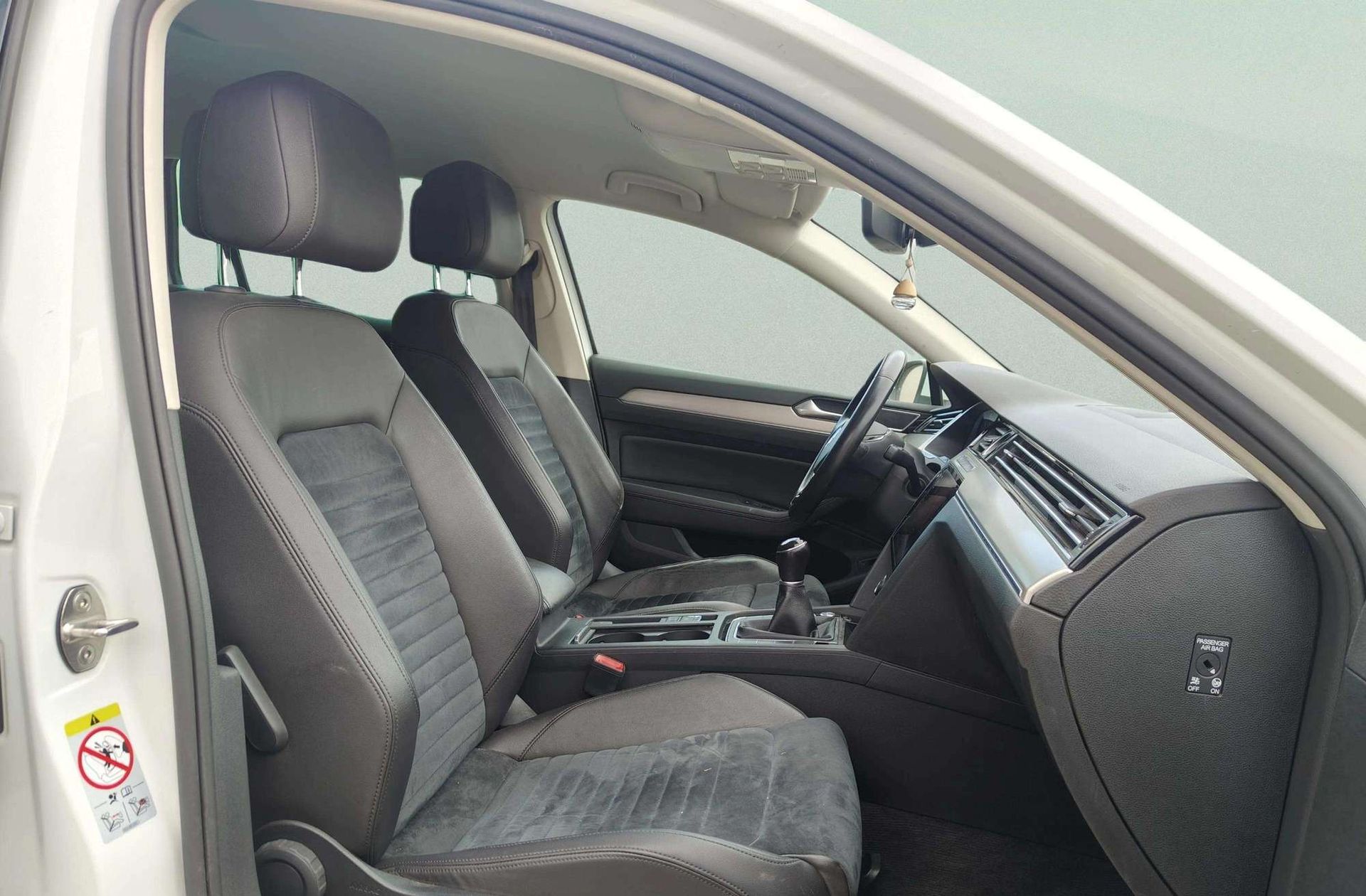 Volkswagen Passat Variant Sport 2.0 TDI - foto 22
