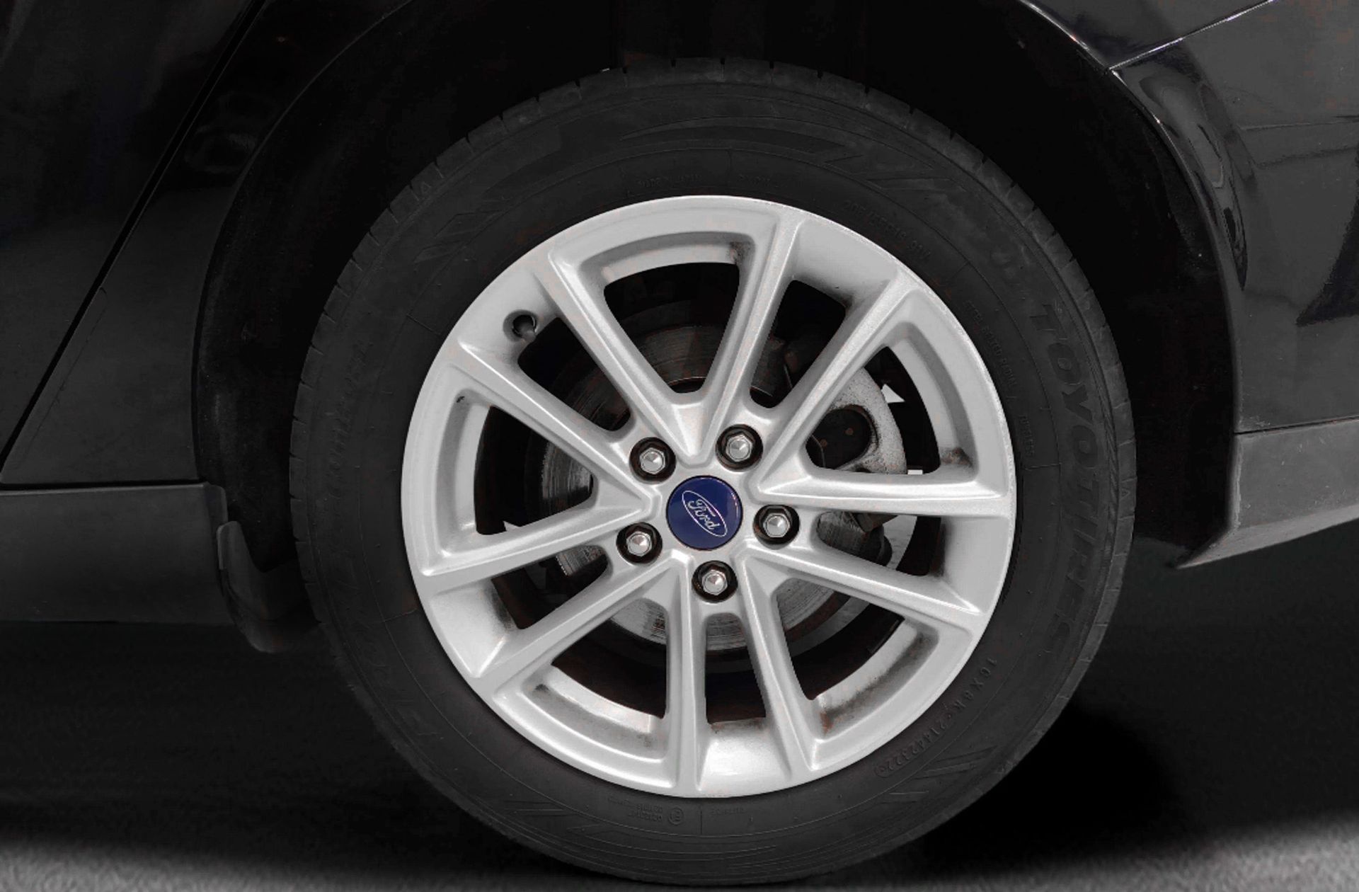 Ford Focus 1.5 TDCi Trend+ Powershift - foto 31