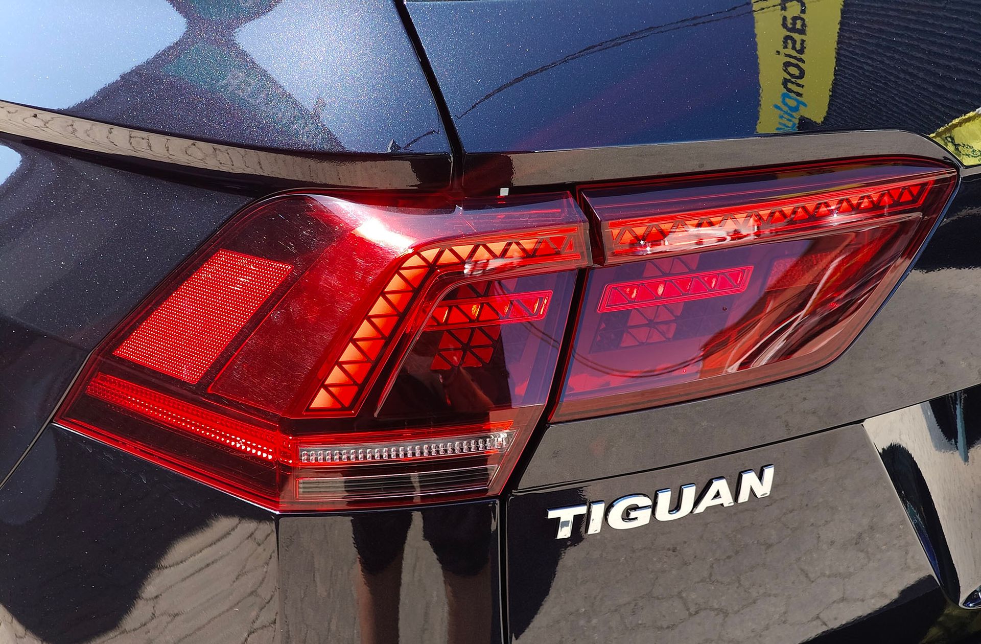 Volkswagen Tiguan Sport 2.0 TDI DSG Pack R-Line - foto 17