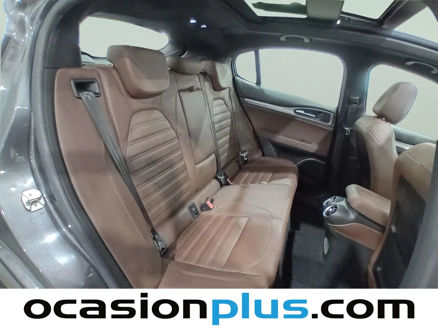 Foto Alfa Romeo Stelvio Alfa Romeo Stelvio 2.0 Turbo Speciale AWD (280 CV)