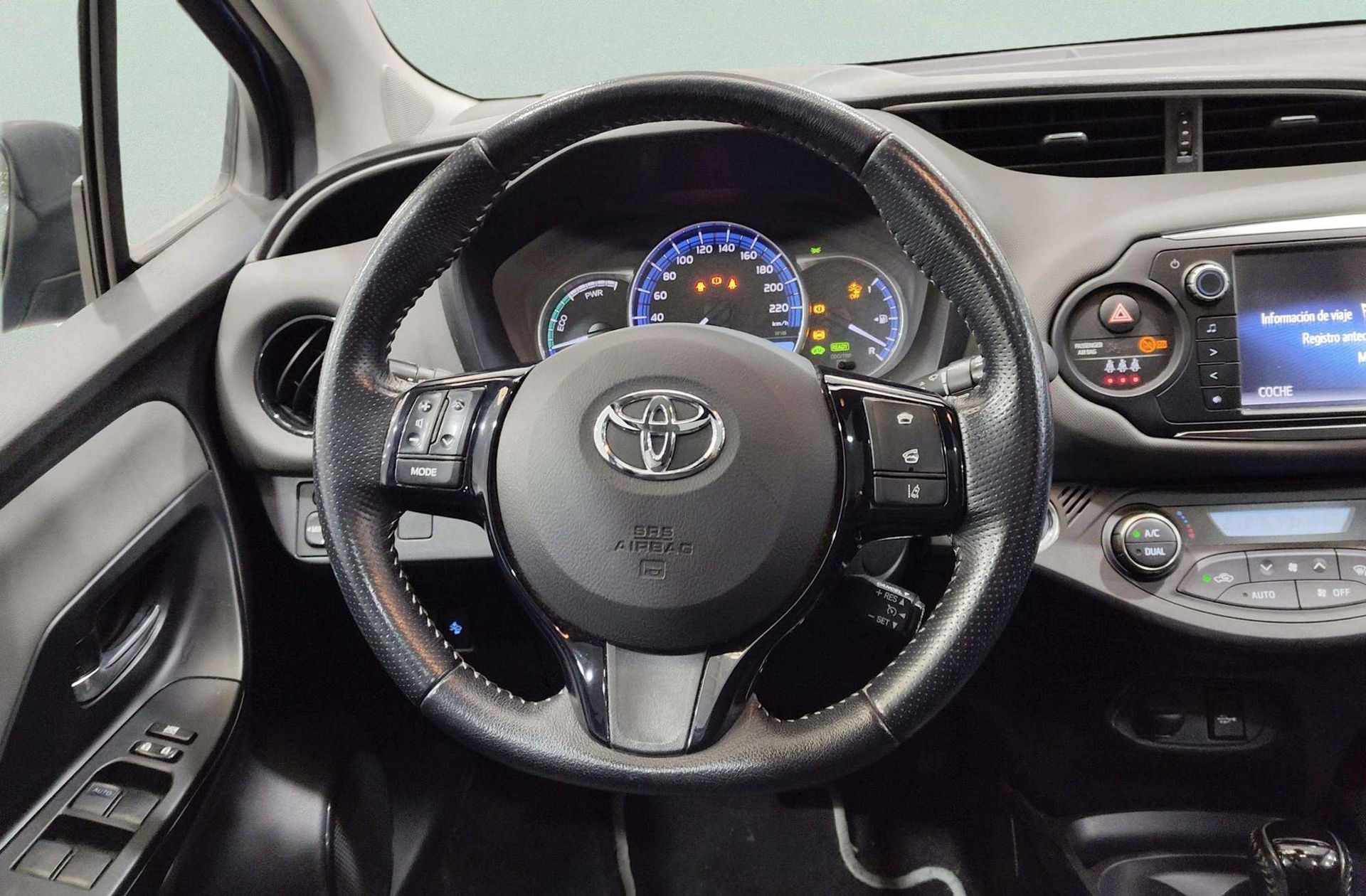 Toyota Yaris 1.5 Hybrid Feel - foto 27