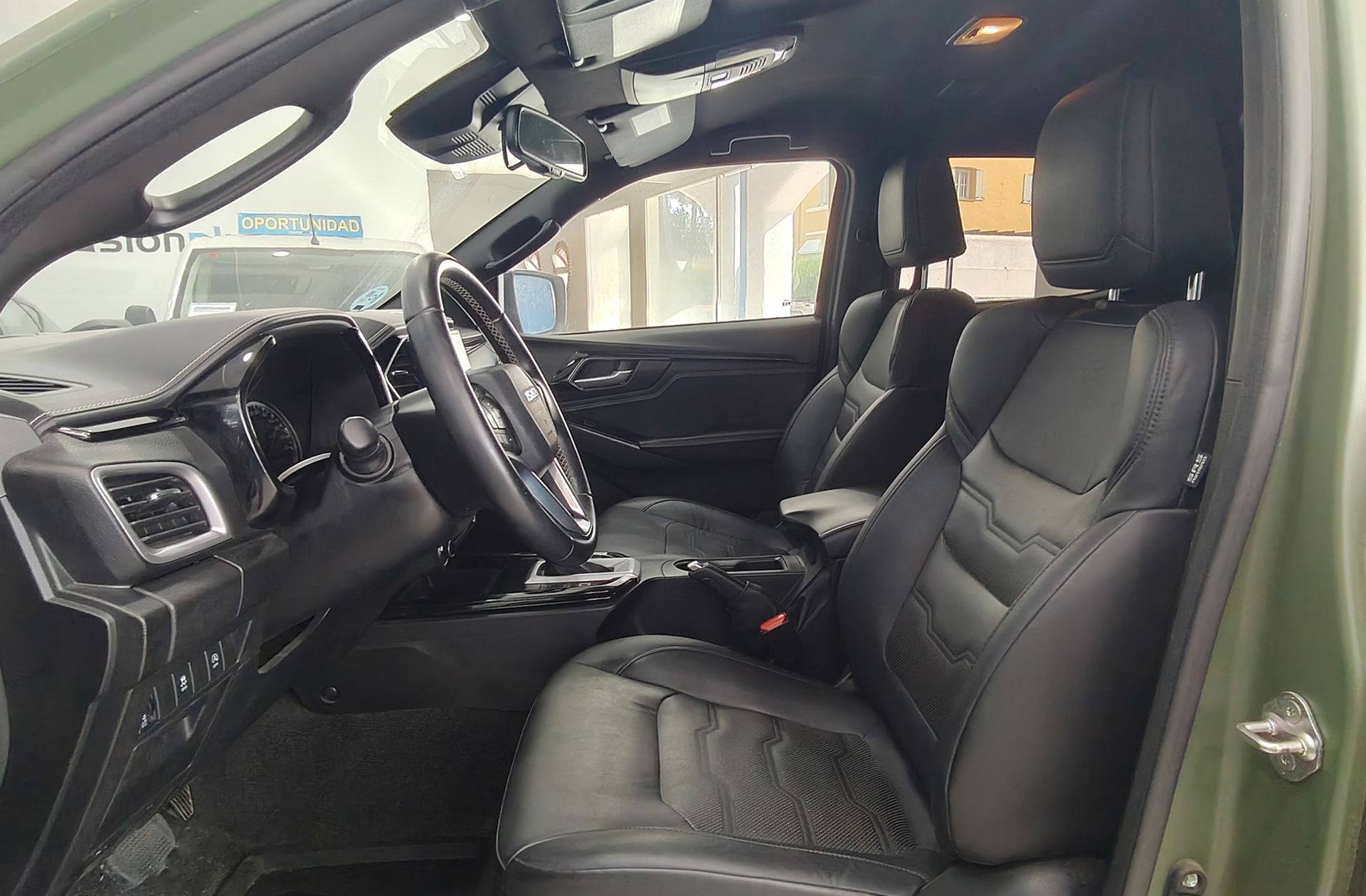 Isuzu D-Max 1.9 Crew N60 BB 4x4 - foto 11