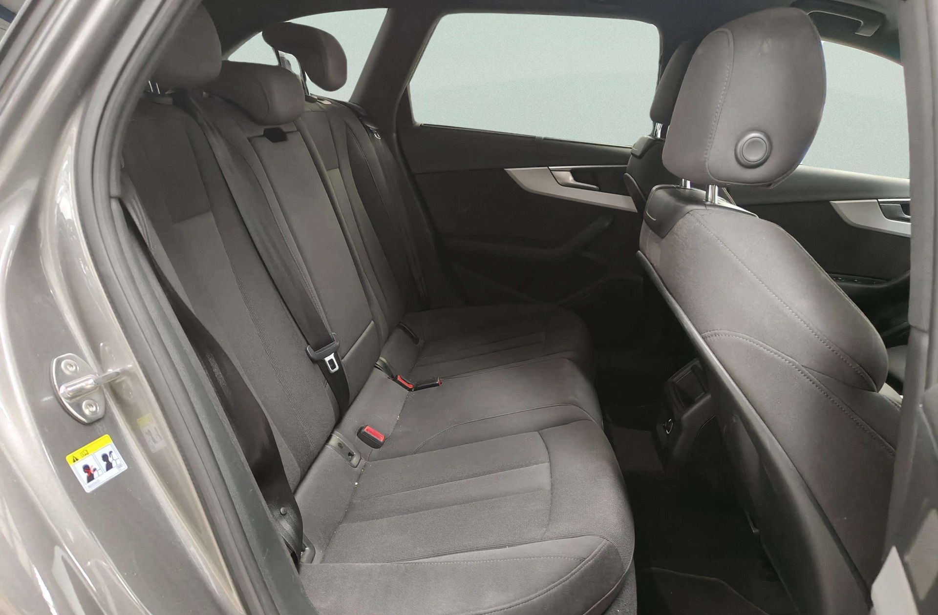 Audi A4 Avant Advanced 35 TDI S tronic - foto 18