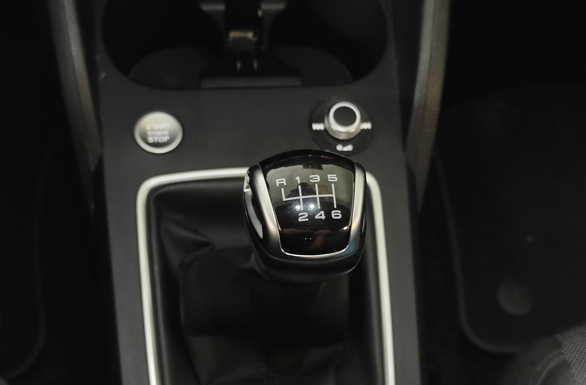 Audi Q2 Advanced 30 TDI - foto 5