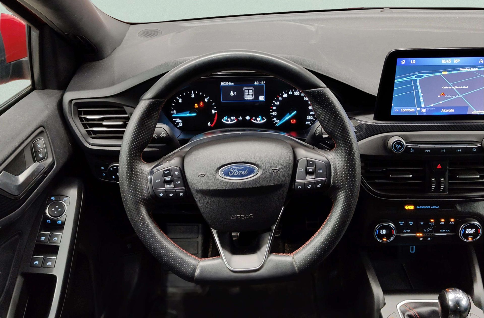 Ford Focus 1.5 EcoBlue ST-Line - foto 23