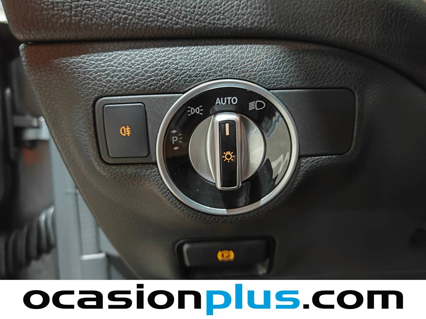 Foto Mercedes CLA Mercedes-Benz CLA 180 (122 CV)